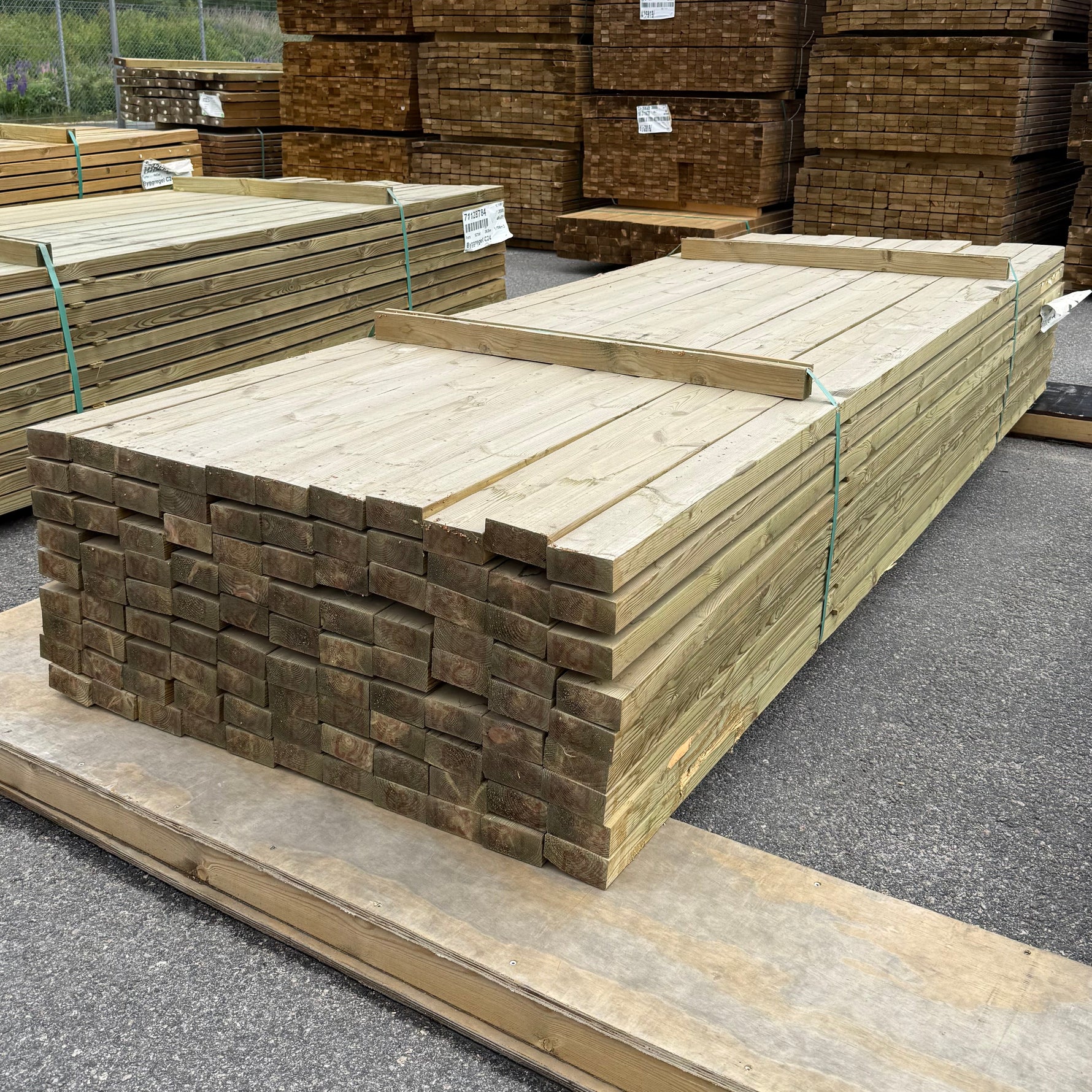 Paket Tryckimpregnerade Reglar 45x95mm 3.0m C24 Furu 99st NTR AB