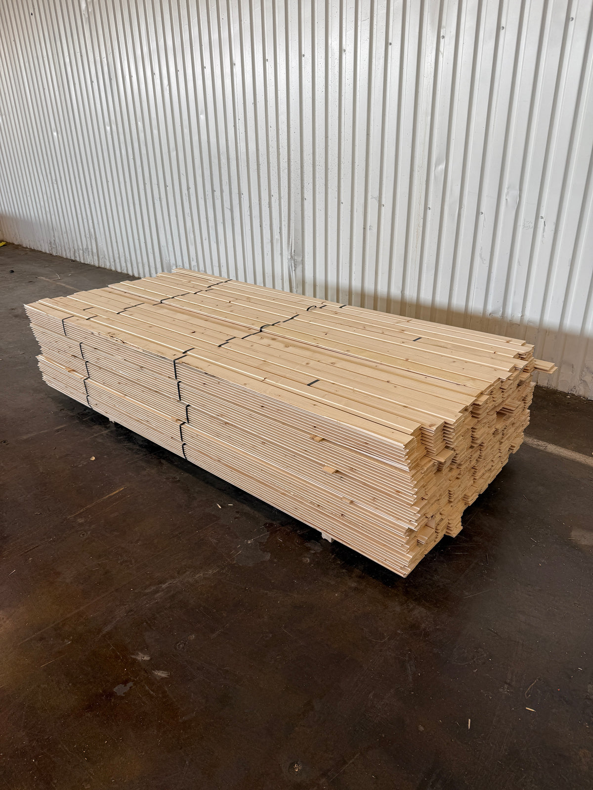Bastupanel 12x70mm- 2,40m (Säljs per bunt) 1,2kvm- Andra Sortering