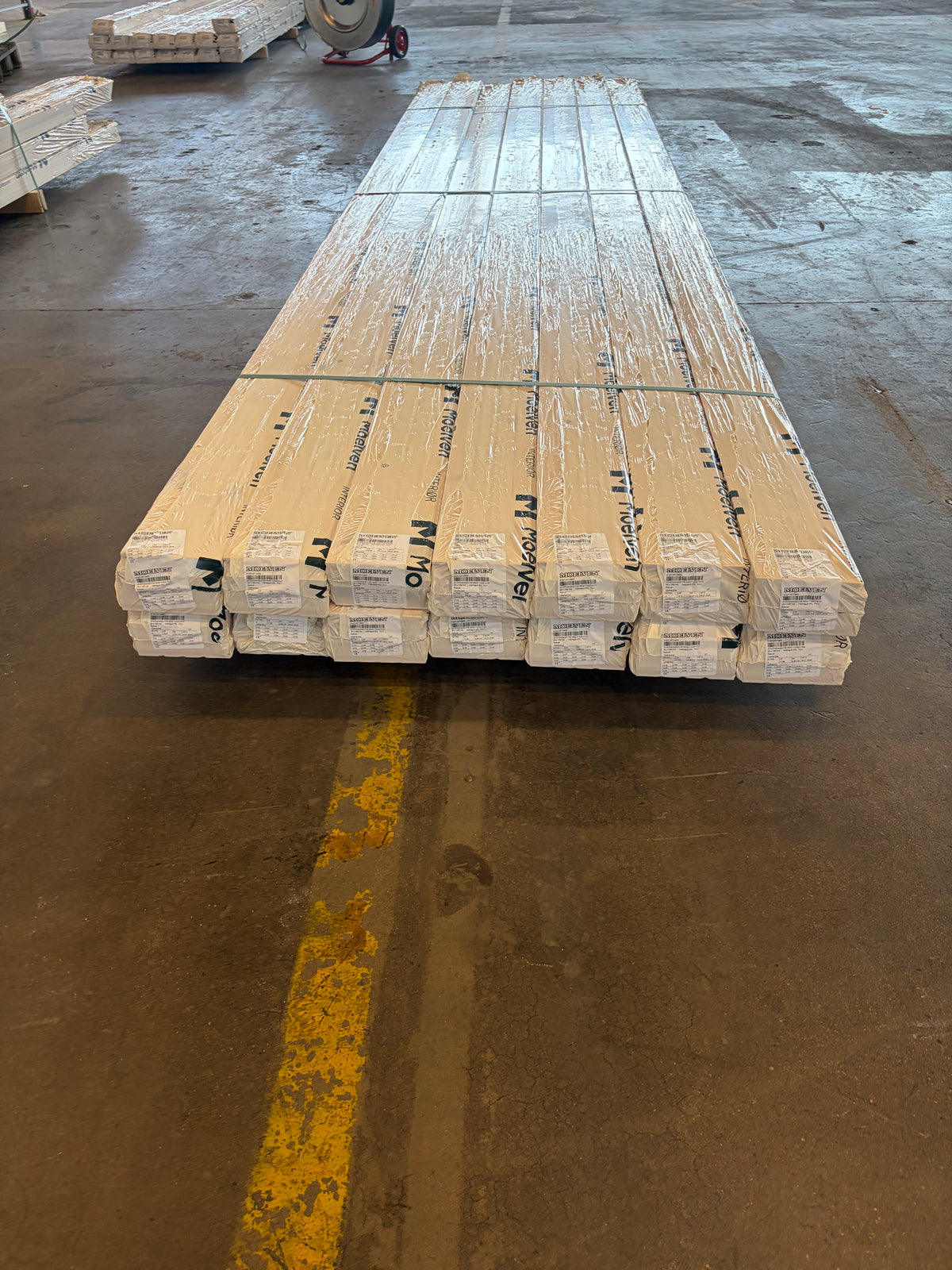 Paket Massivt furugolv 20×135/142 mm – Obehandlat Robust, ca 31 m²