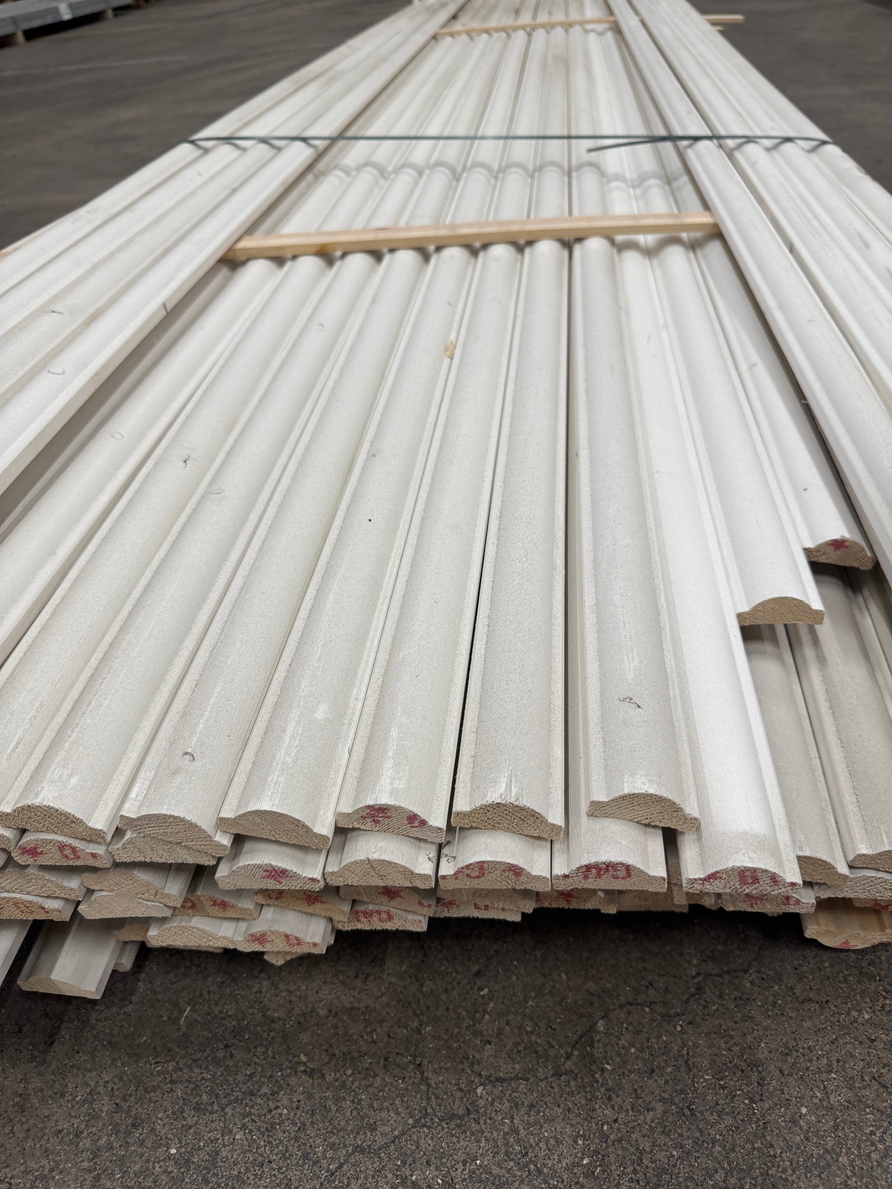Paket Hattläkt Vitmålad 22x45mm 4,50m – 120 st