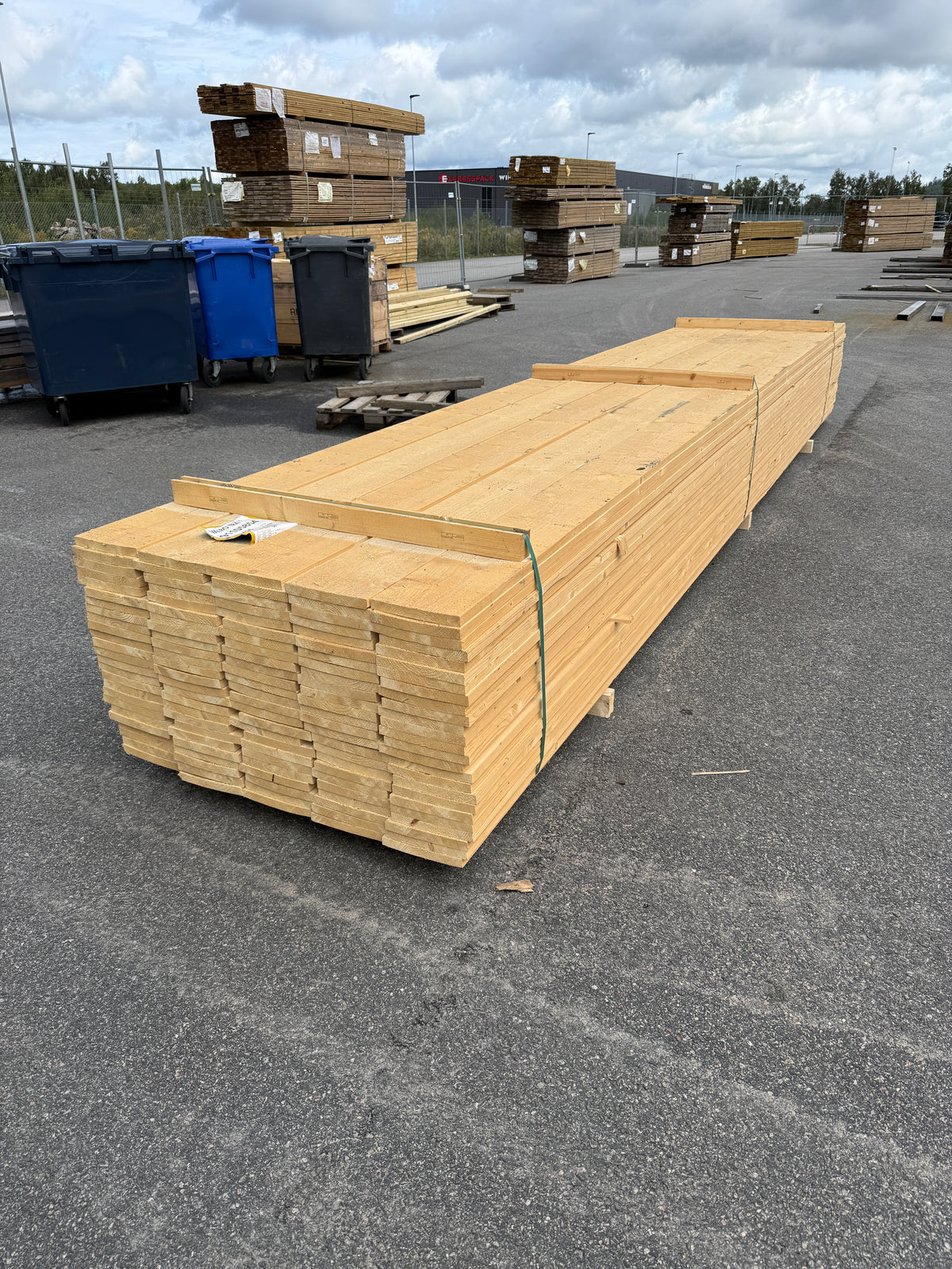 Paket Finsågade Brädor 22x195mm 5,40m 125st (Revor)