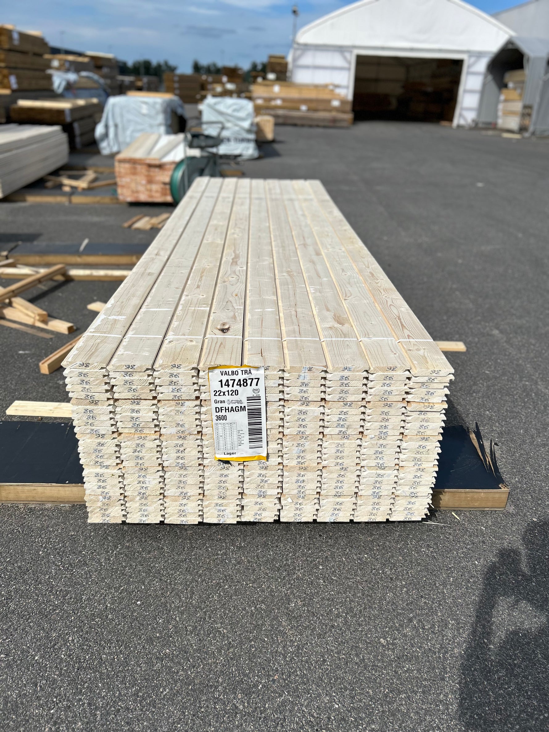 Paket Dubbelfas Halvspont 22x120mm 3,60m 225st Grundmålad