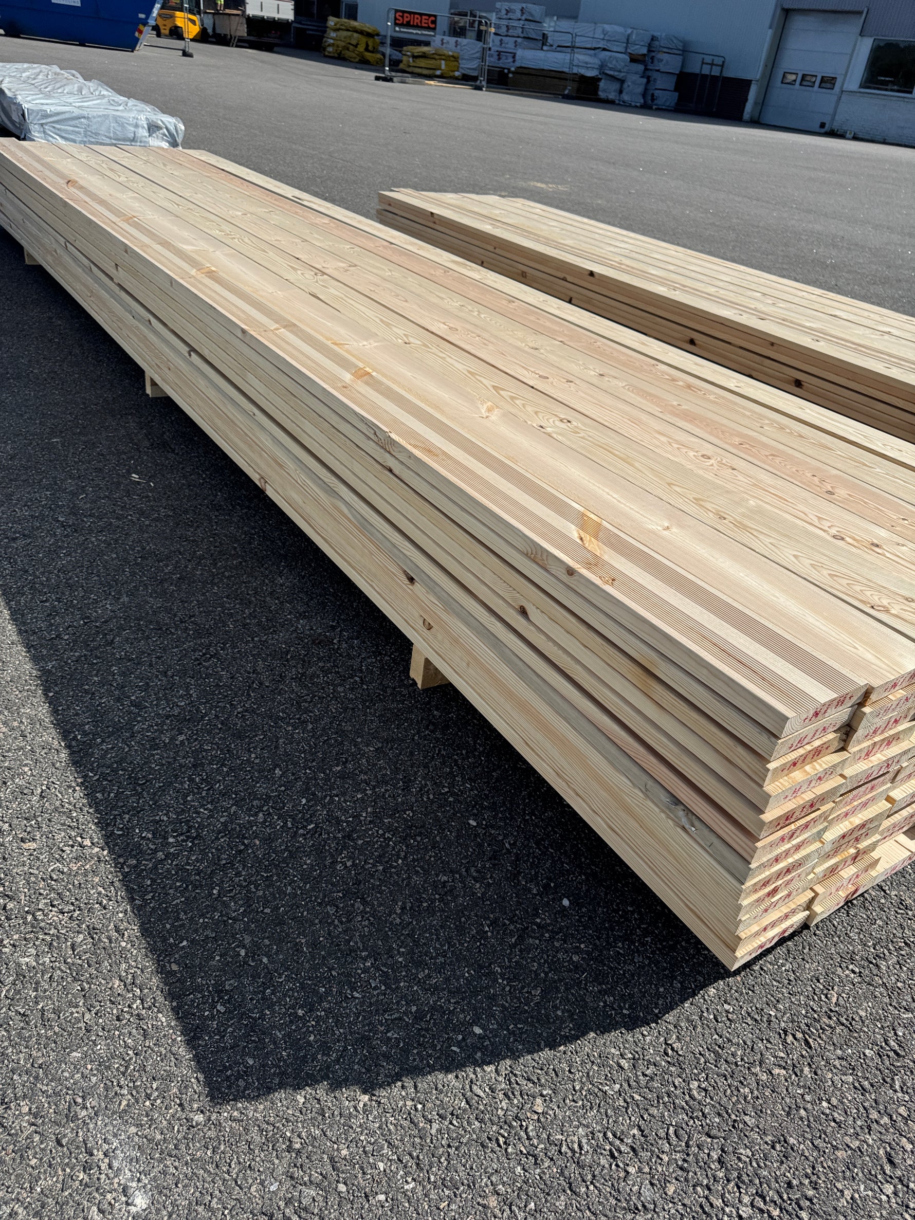 Paket Rillad 28x145 – 84st – 4.50–4.80 m – ANDRASORTERING
