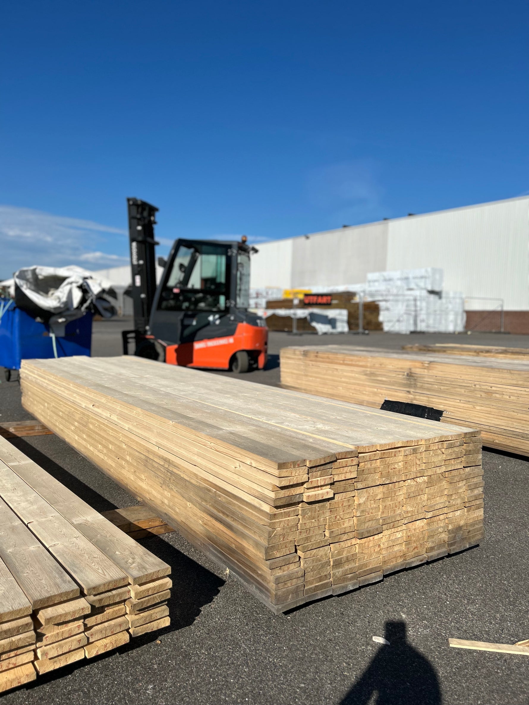 Paket Finsågade Brädor 22x120mm, 180st 4.20m- Väderbitet