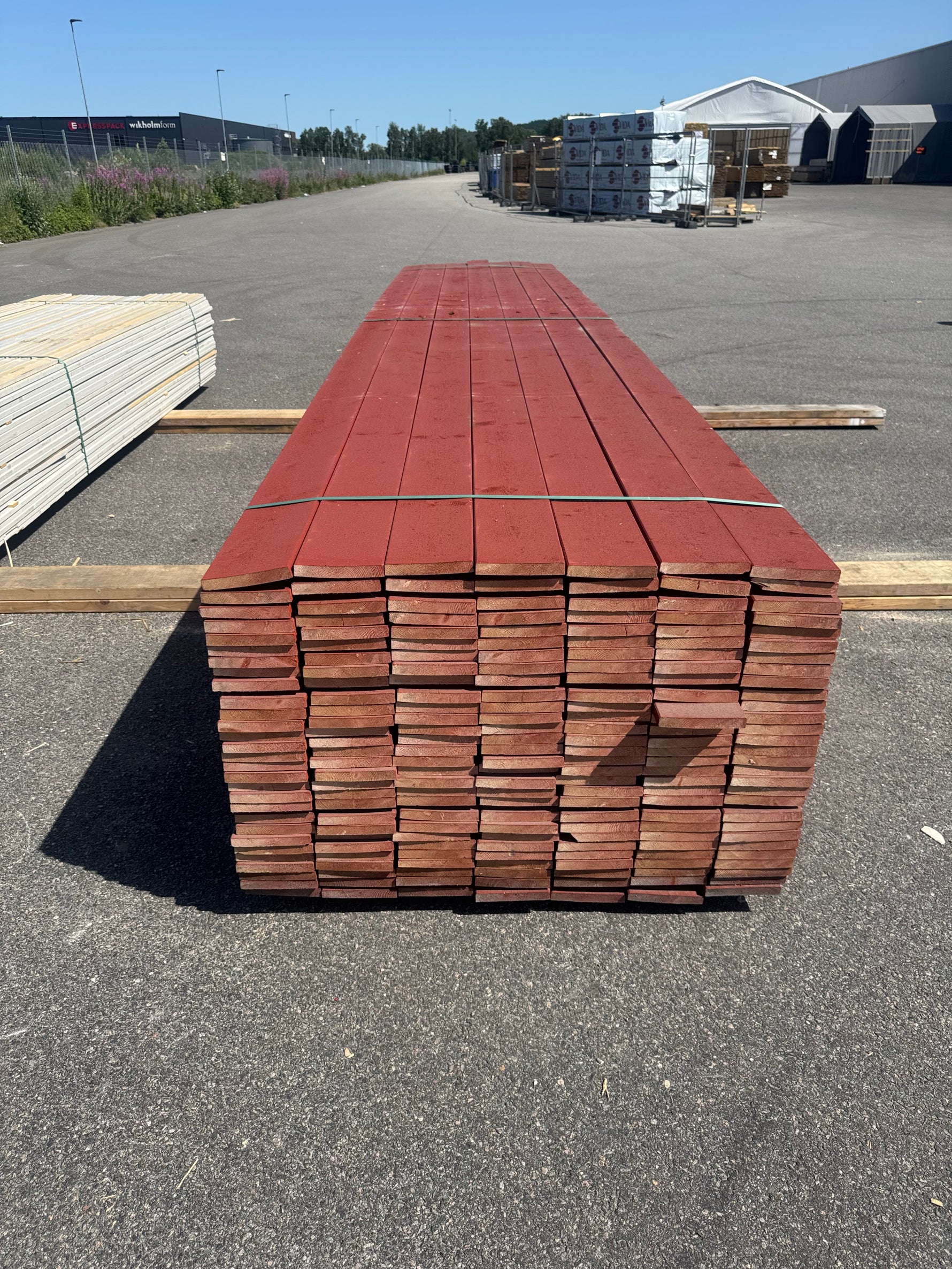 Paket Finsågad 22x145 mm, 203 st 5,40 m Röd