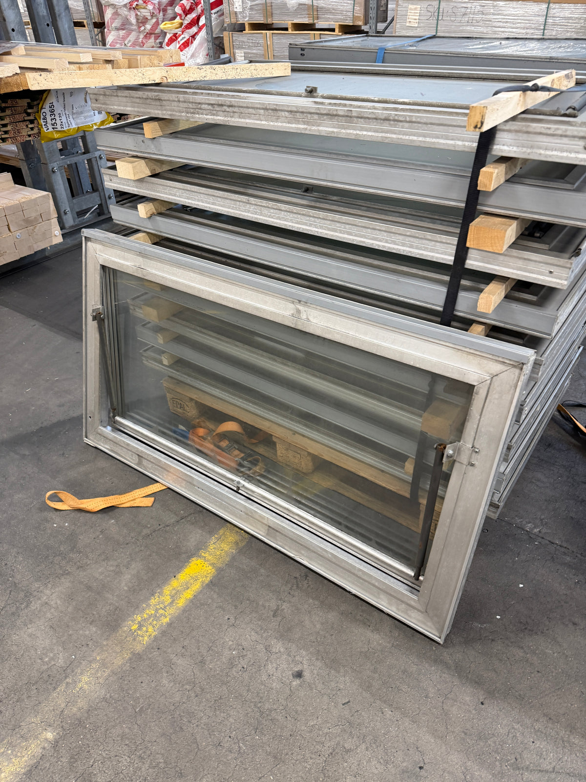 Parti Aluminiumfönster – 55 st (3- Glas)