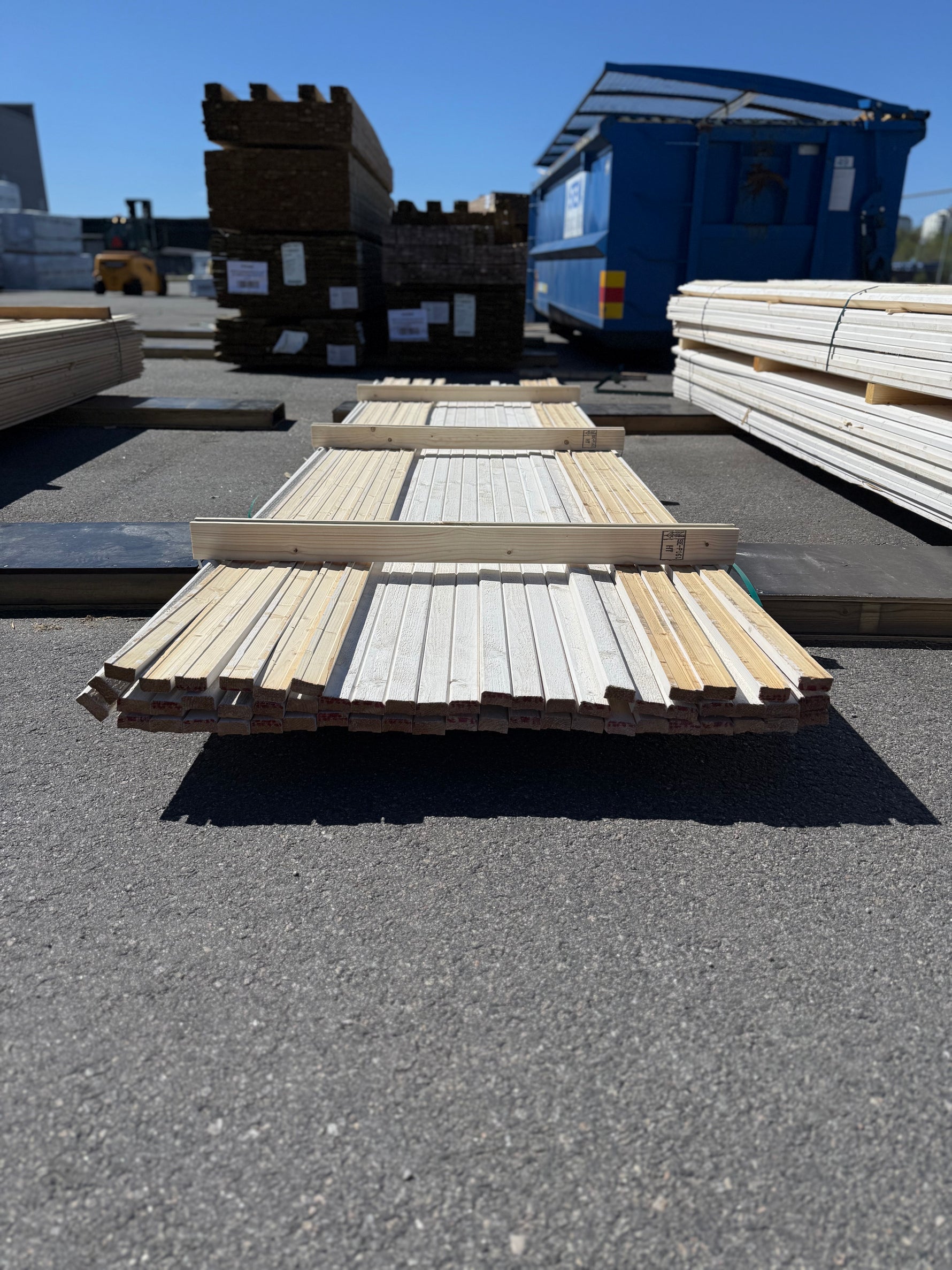 Paket Lockläkt 22x45mm, 55st 4.20m- Grundmålade