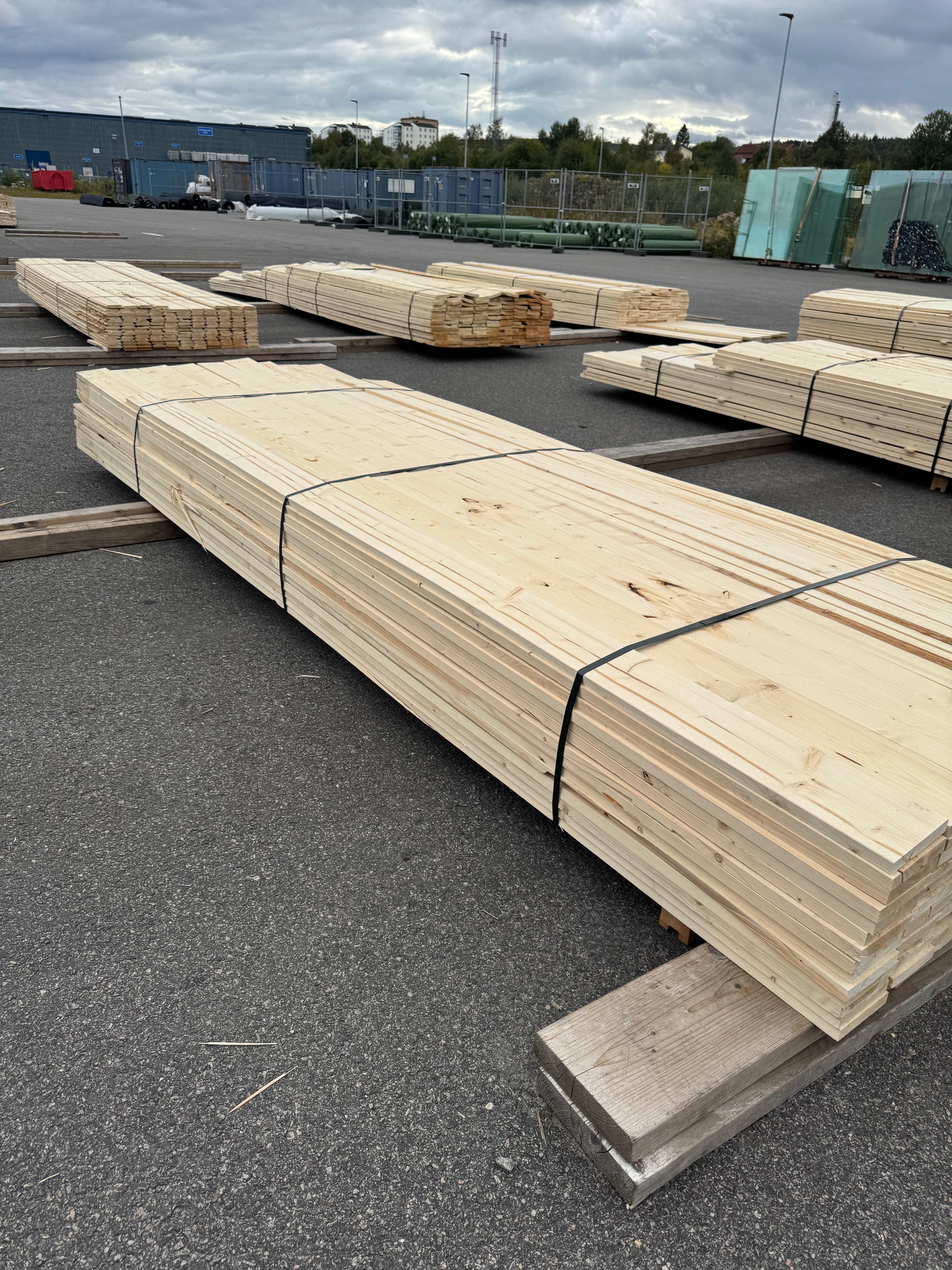 Paket Finsågad Panel 22x120mm 126st 3.0–3.60m – Andra sortering