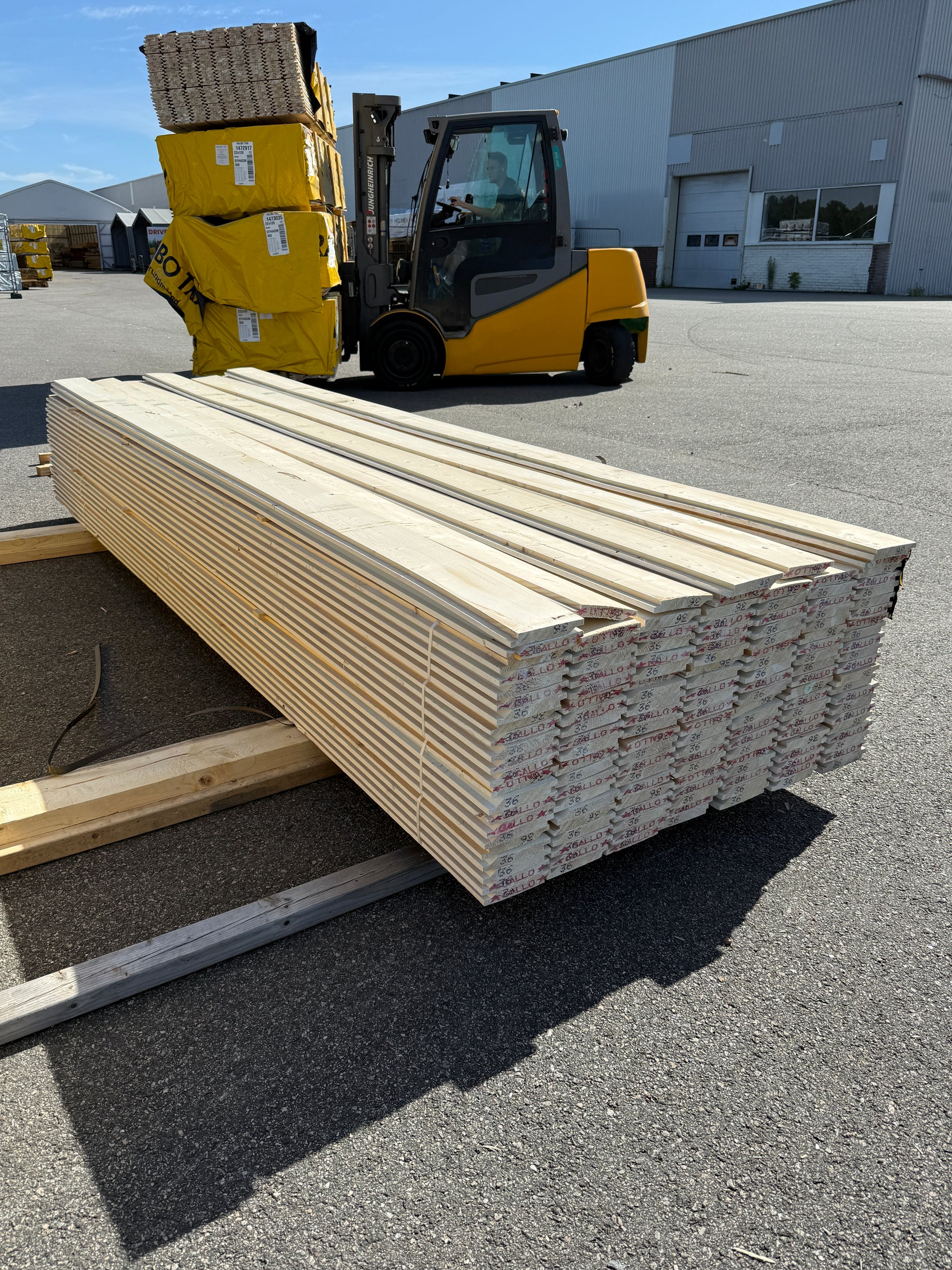 Paket Ytterpanel Enkelfas Halvspont 22x145mm, 149st 3.60m Mellanstruken