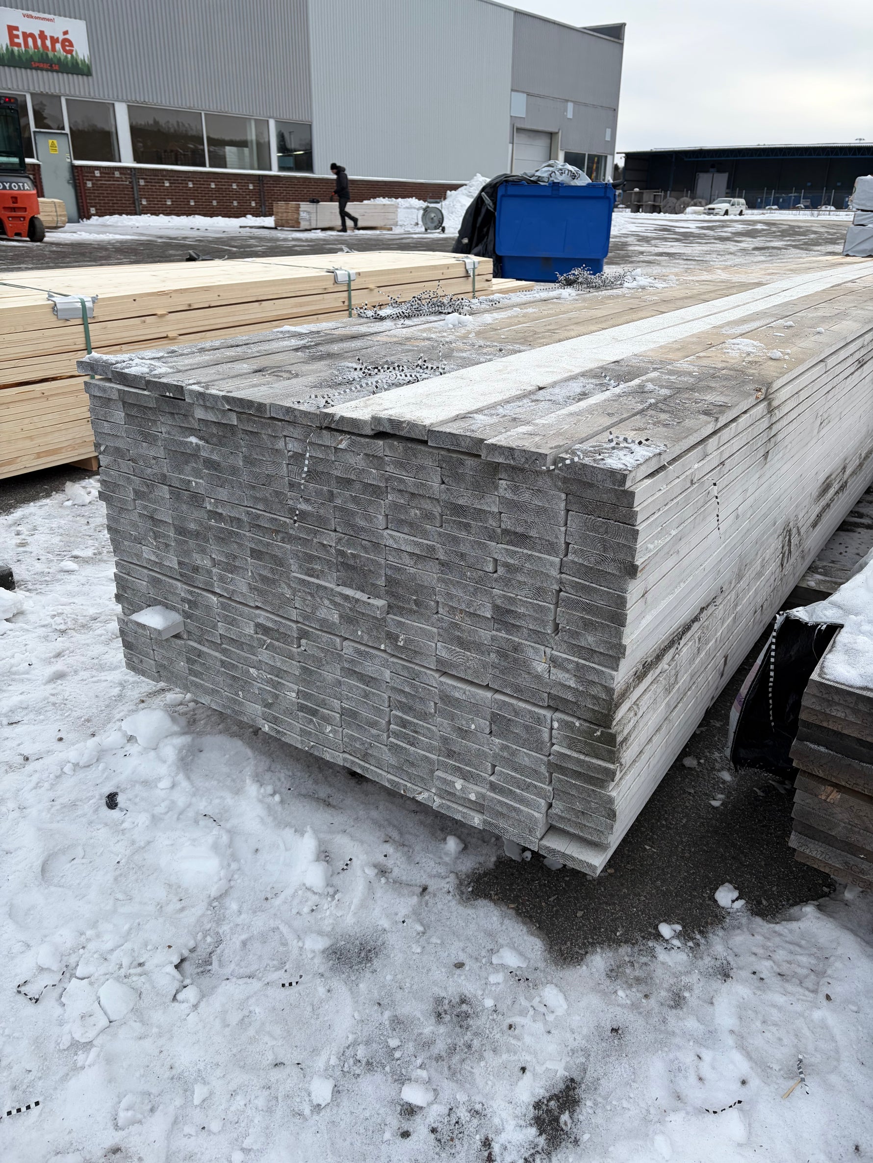 Paket 22x95 vit mellan 5.4 m 286 st väderbitet/mögel? - Spirec