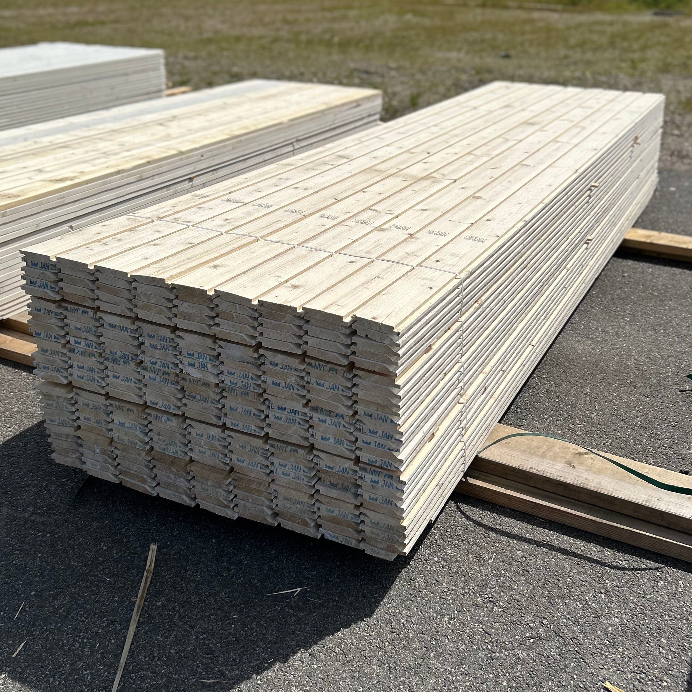 Paket Enkelfas Halvspont 22x120mm 4.20m 225st Grundmålad
