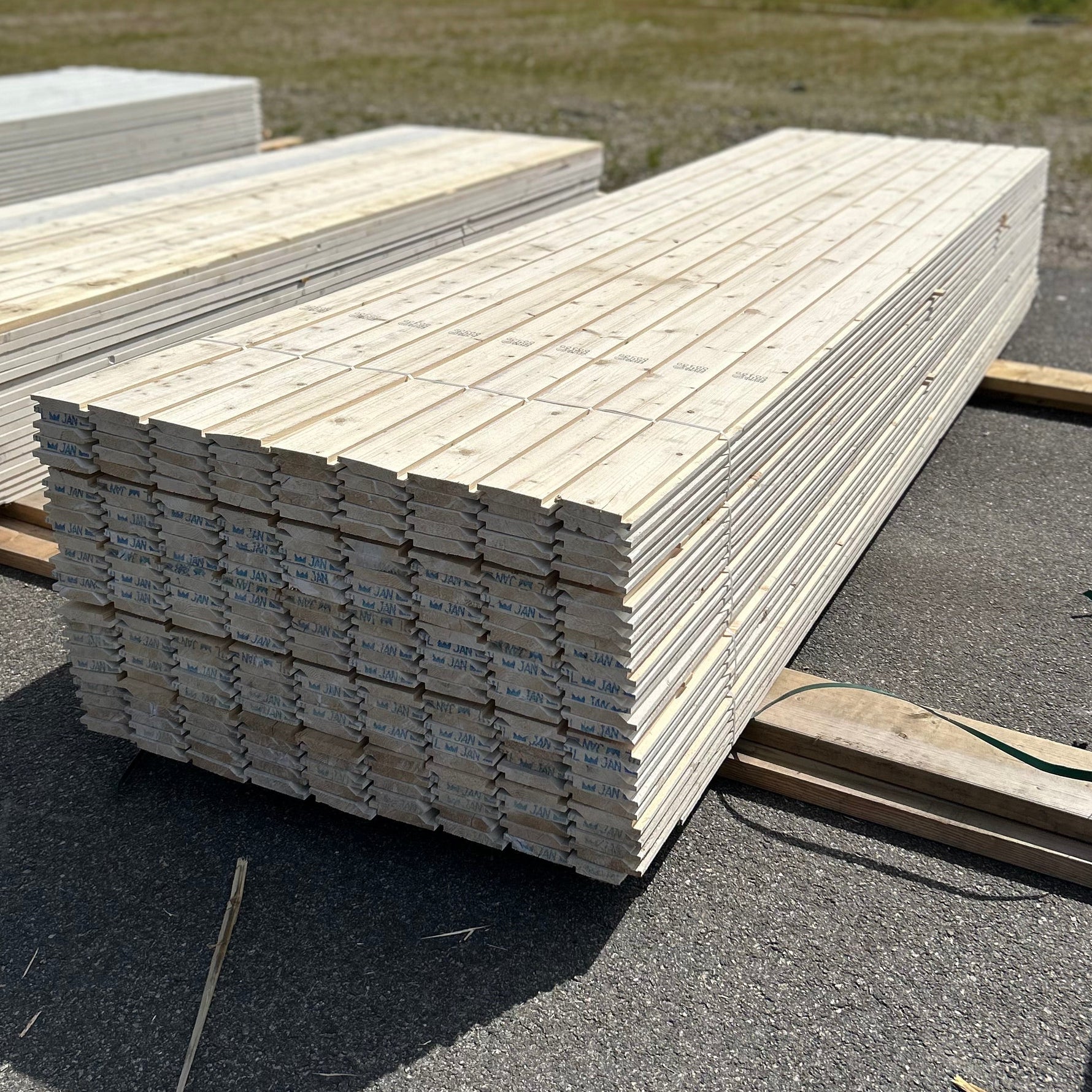 Paket Enkelfas Halvspont 22x120mm 4.20m 225st Grundmålad