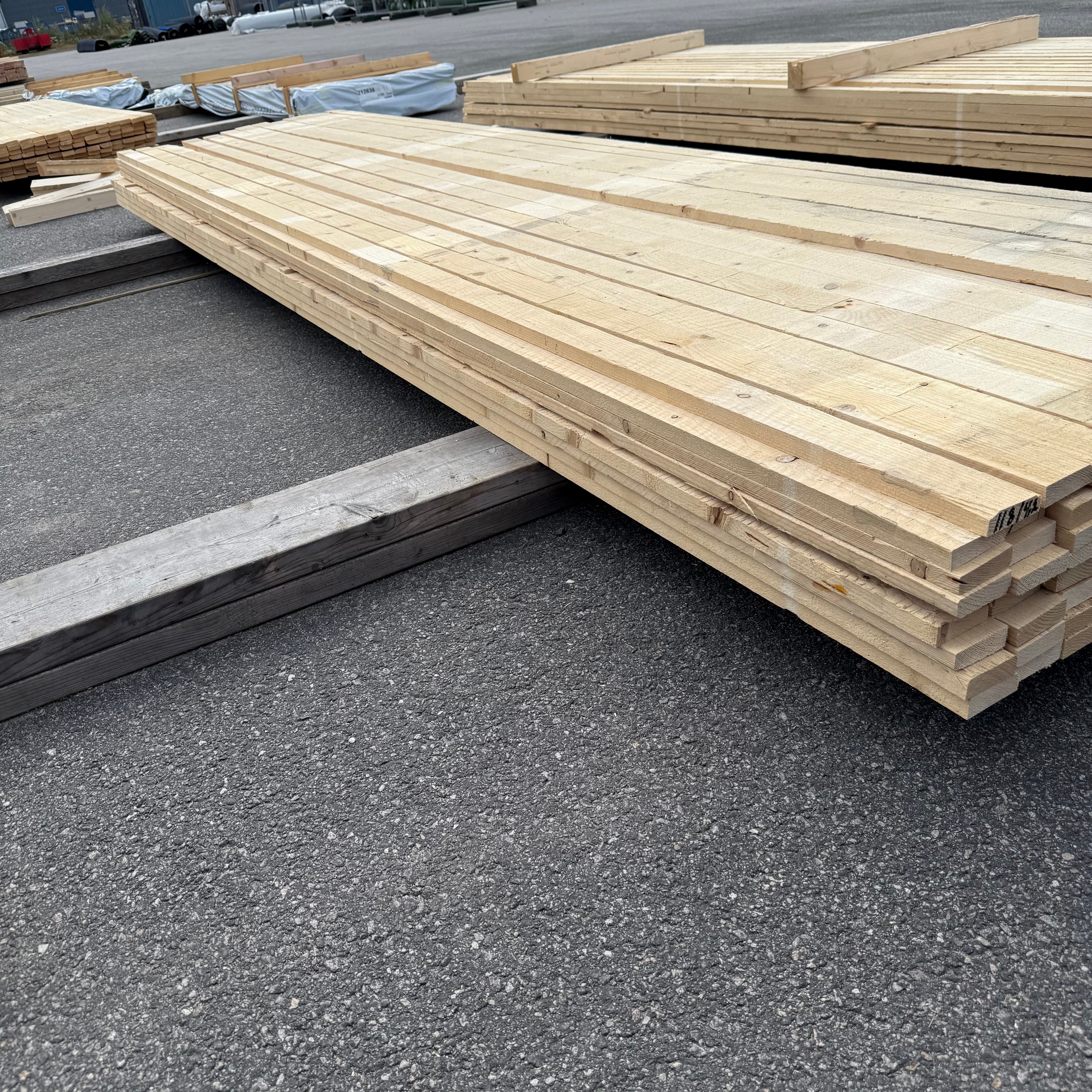 Paket Brädor 19x63mm – 118 st (4,20 m, gran, ohyvlad/råsågad)