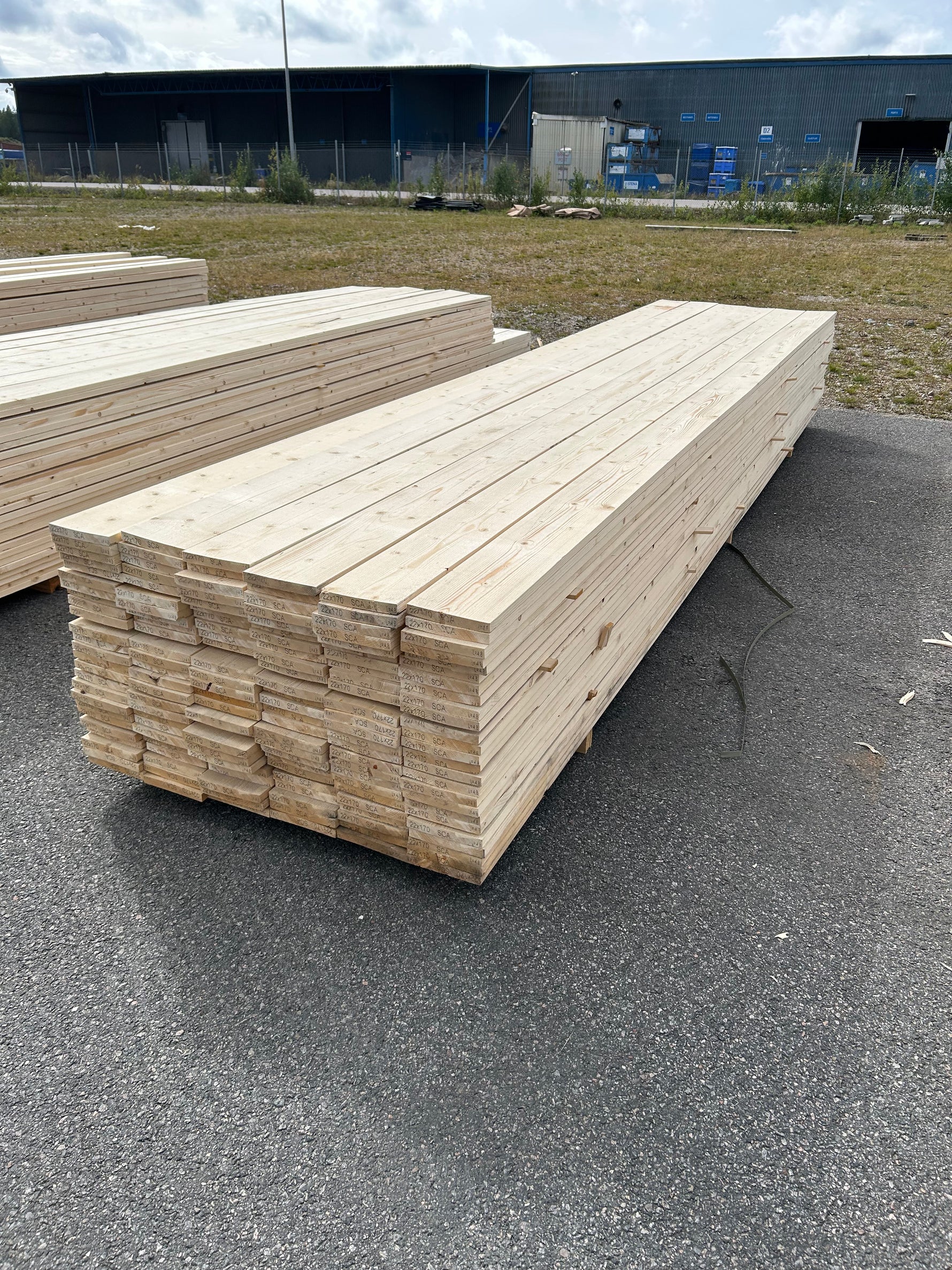 Parti Finsågade Brädor 22x170 mm – 4,80 m Obehandlade