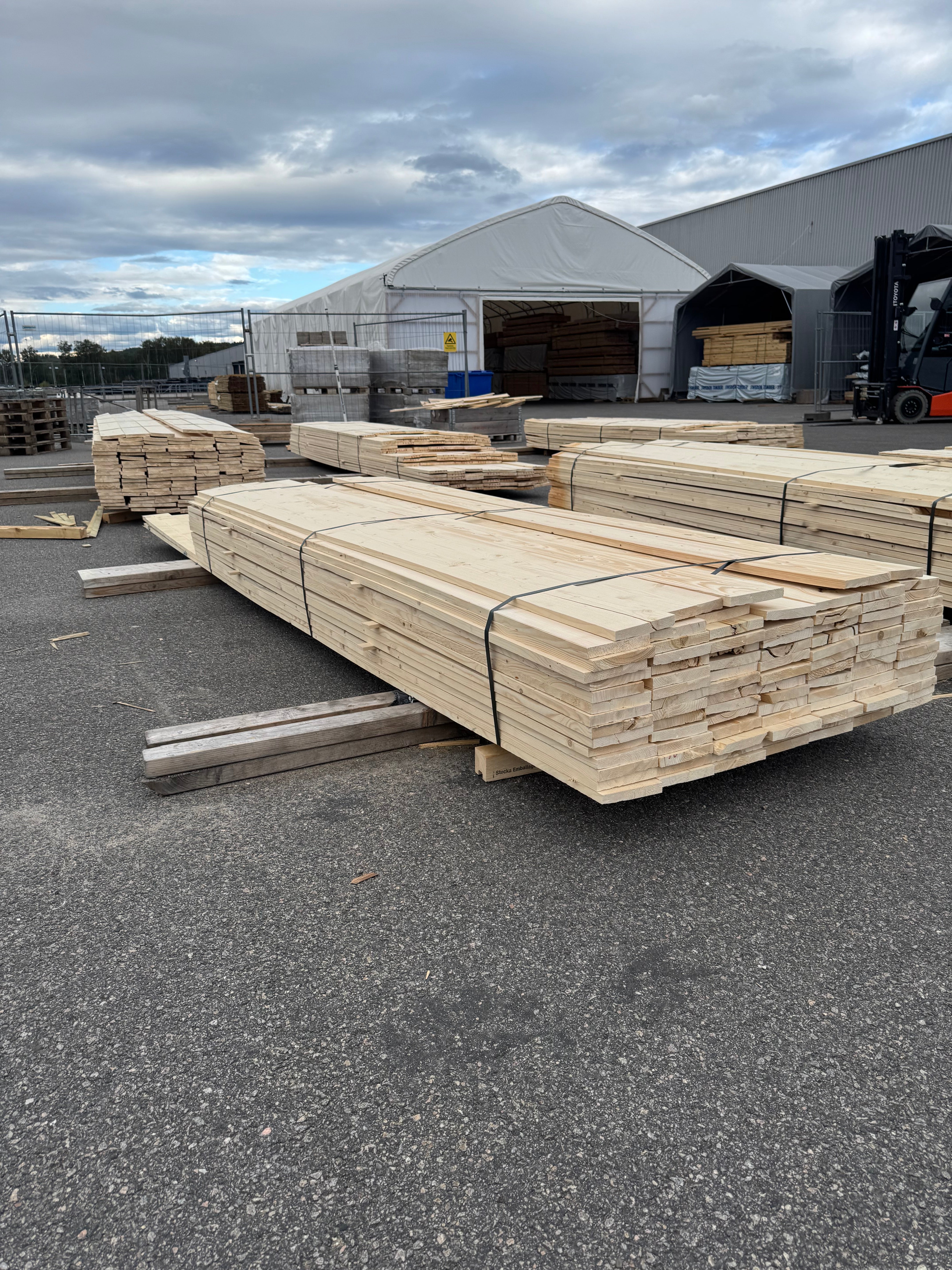 Paket Finsågad Panel 22x145mm 102st 3.0–4.20m – Andra sortering
