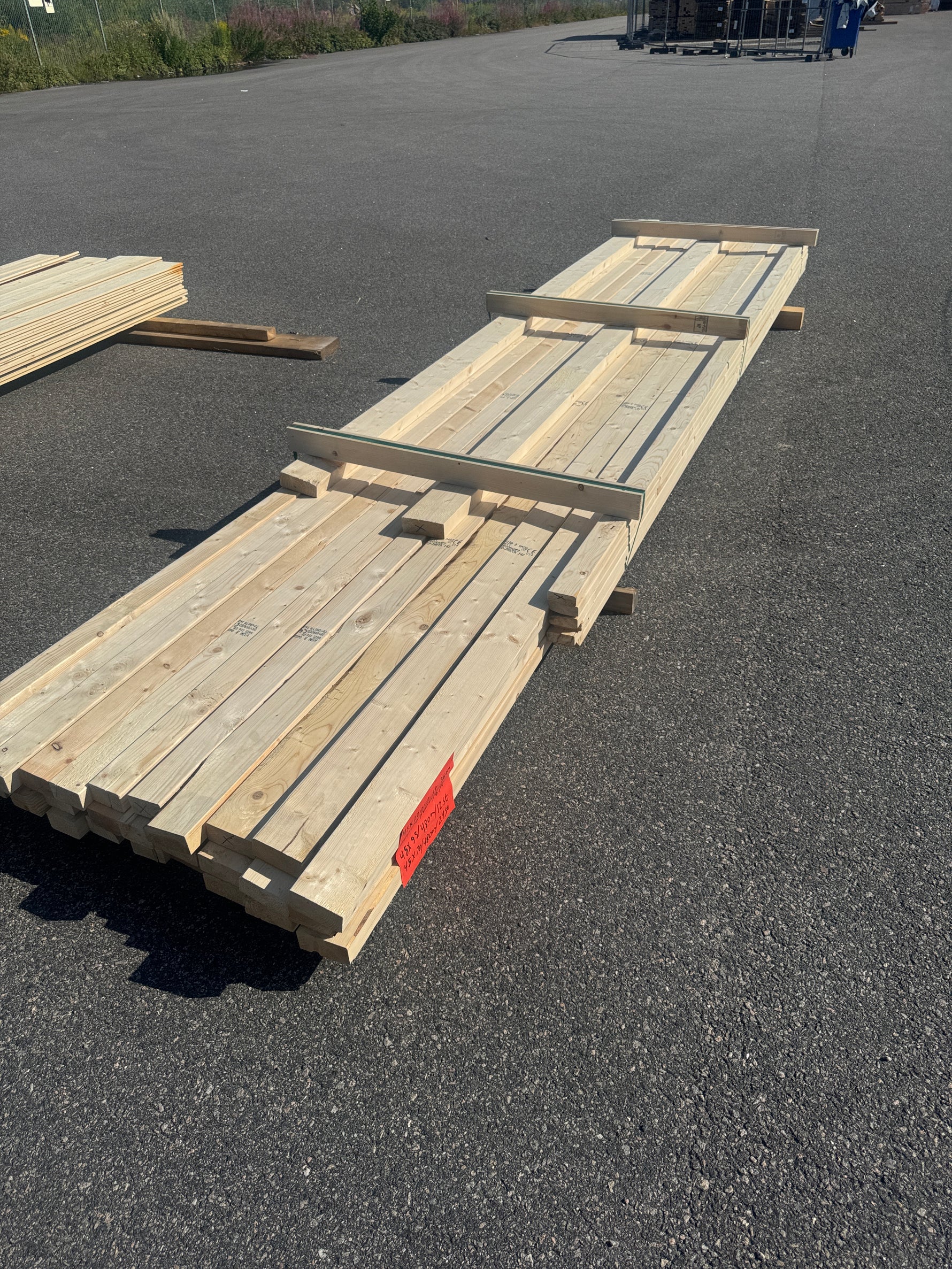 Utsorterat Paket Reglar och Glespanel 3,60–4,80m Blandade Dimensioner