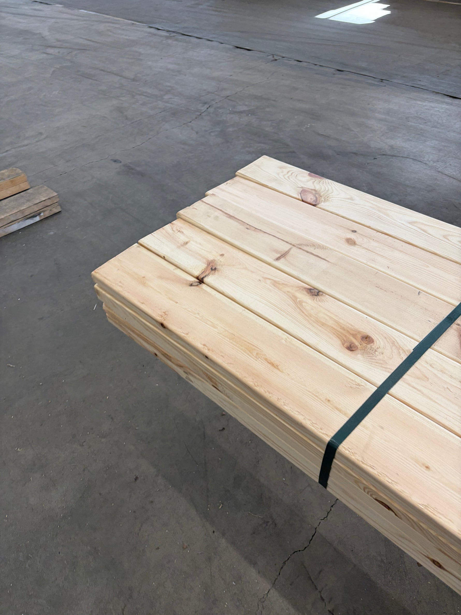 Paket Hyvlade Brädor 28x120mm, 25st 4,2m