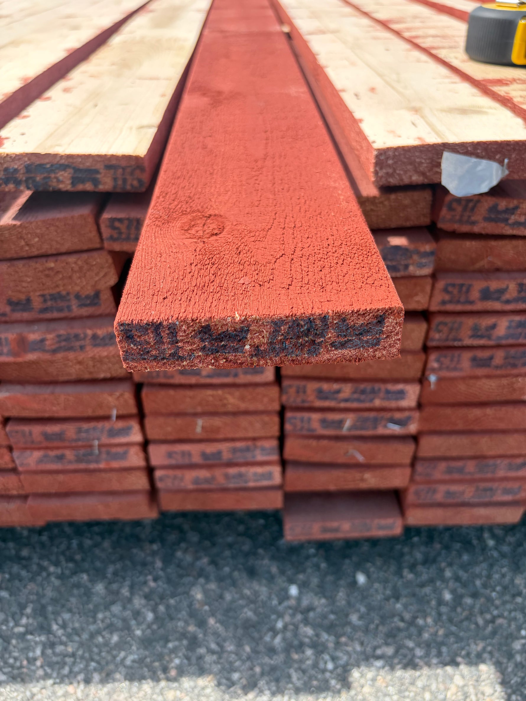 Paket Finsågade Brädor 22x95mm, 120st 5.10m (Slamfärg Röd)