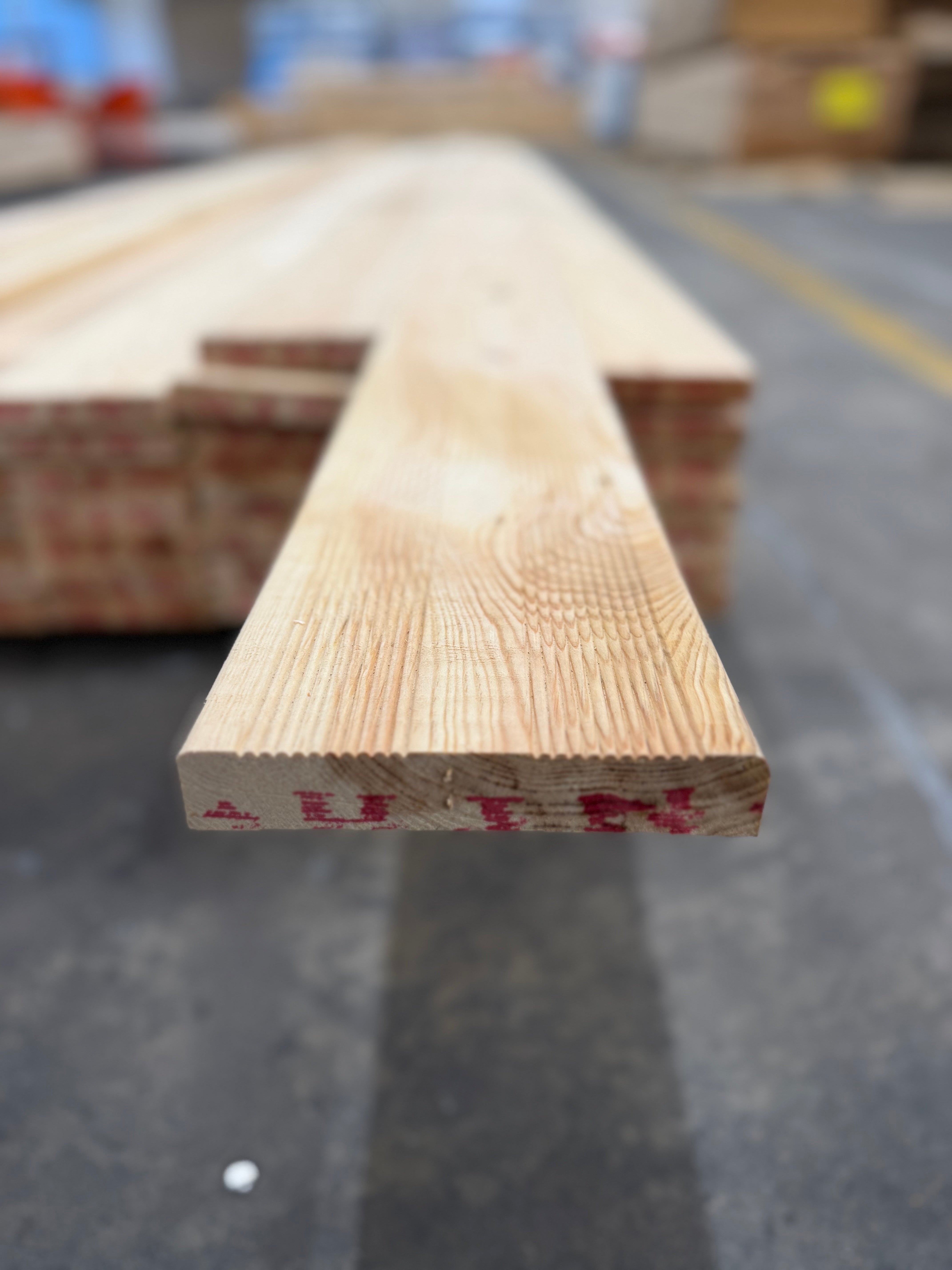 Paket Hyvlade Brädor 27x145mm 5.40m- 53st (Furu Rillad) B- sortering