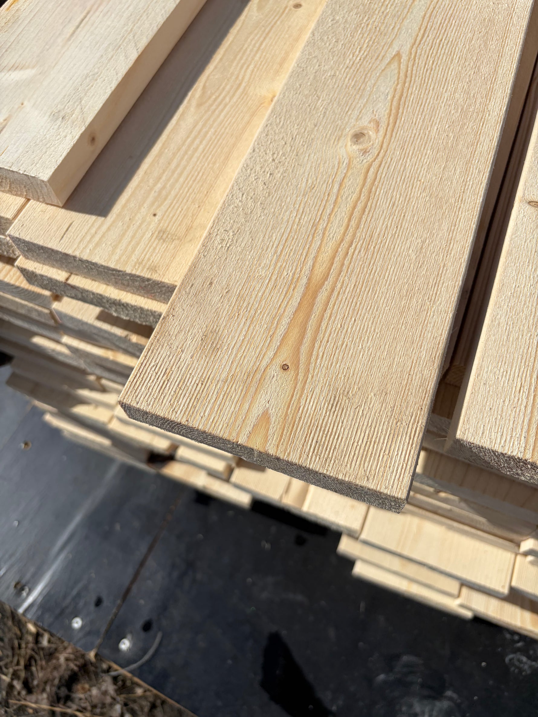 Paket Finsågade Brädor 22x120mm, 136st 3,00m (Andra sortering)