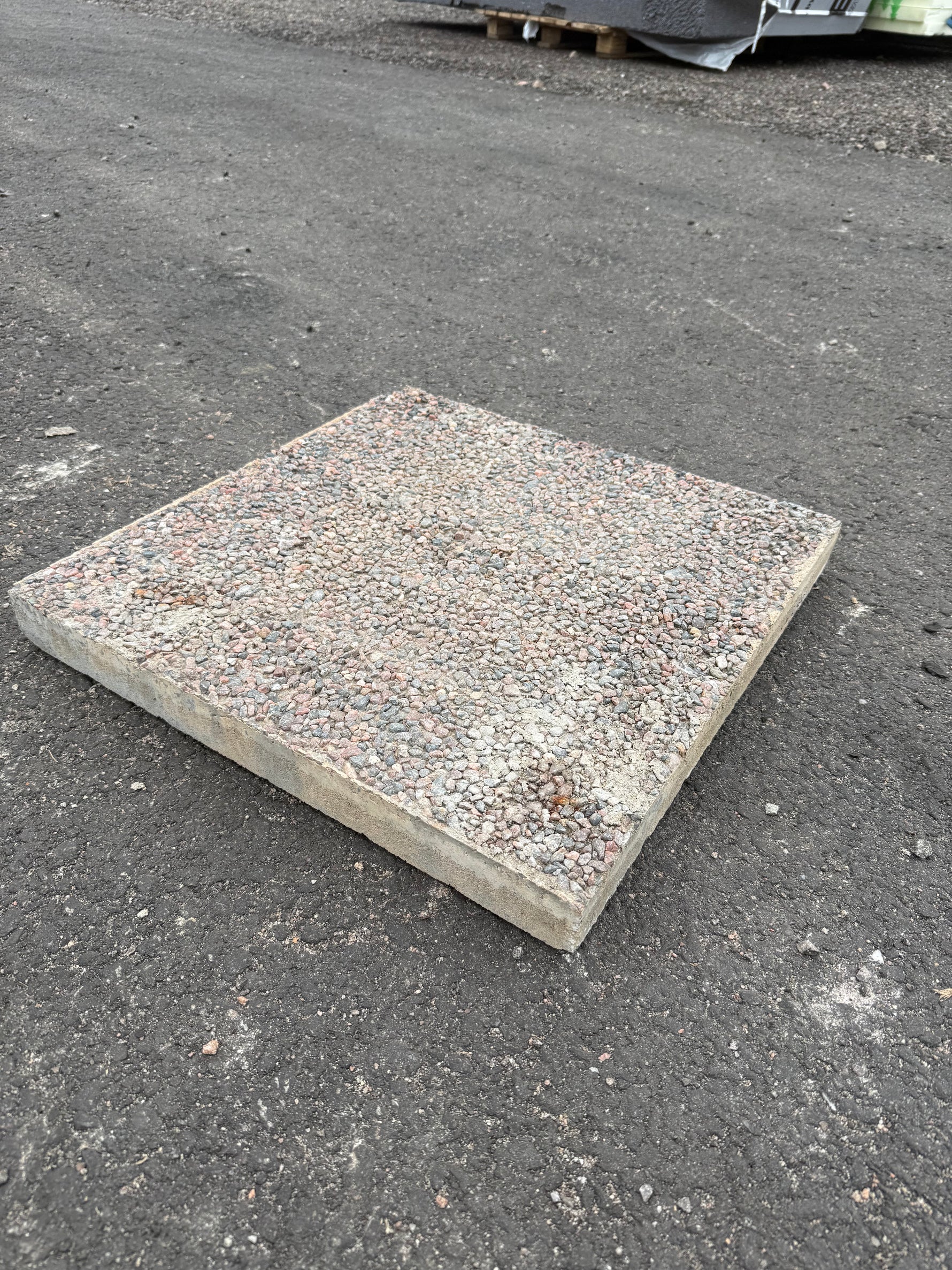 Frilagda Plattor 500x500x50mm – Natursingel (Säljs per styck)