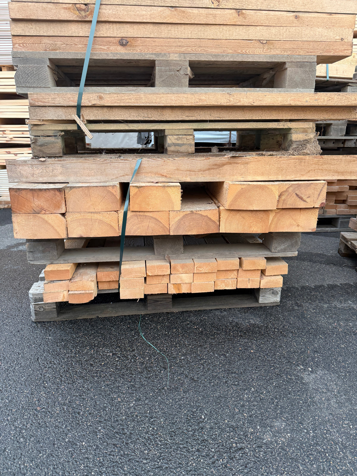 Blandparti Ströläkt/Reglar (40–120cm) 11 pallar