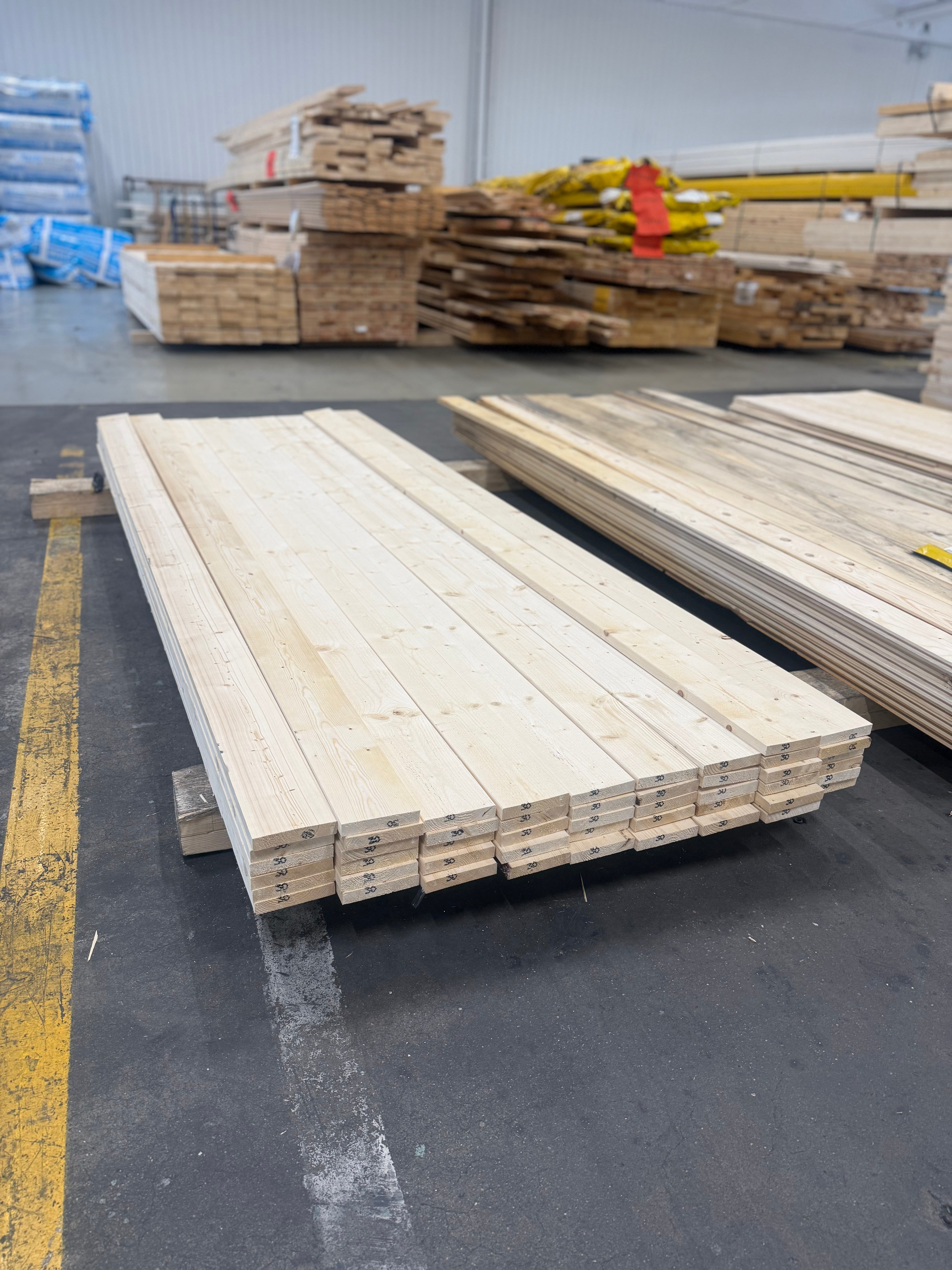 Paket Finsågade Brädor 22x120mm 50st 3.0m