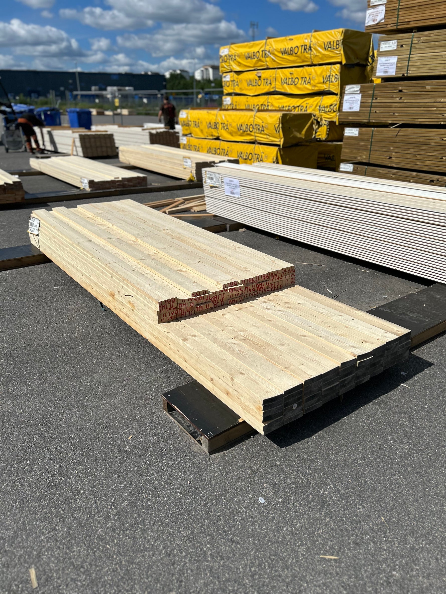 Paket Finsågade Brädor 28x120mm 2,70–3,60m 97st Obehandlade