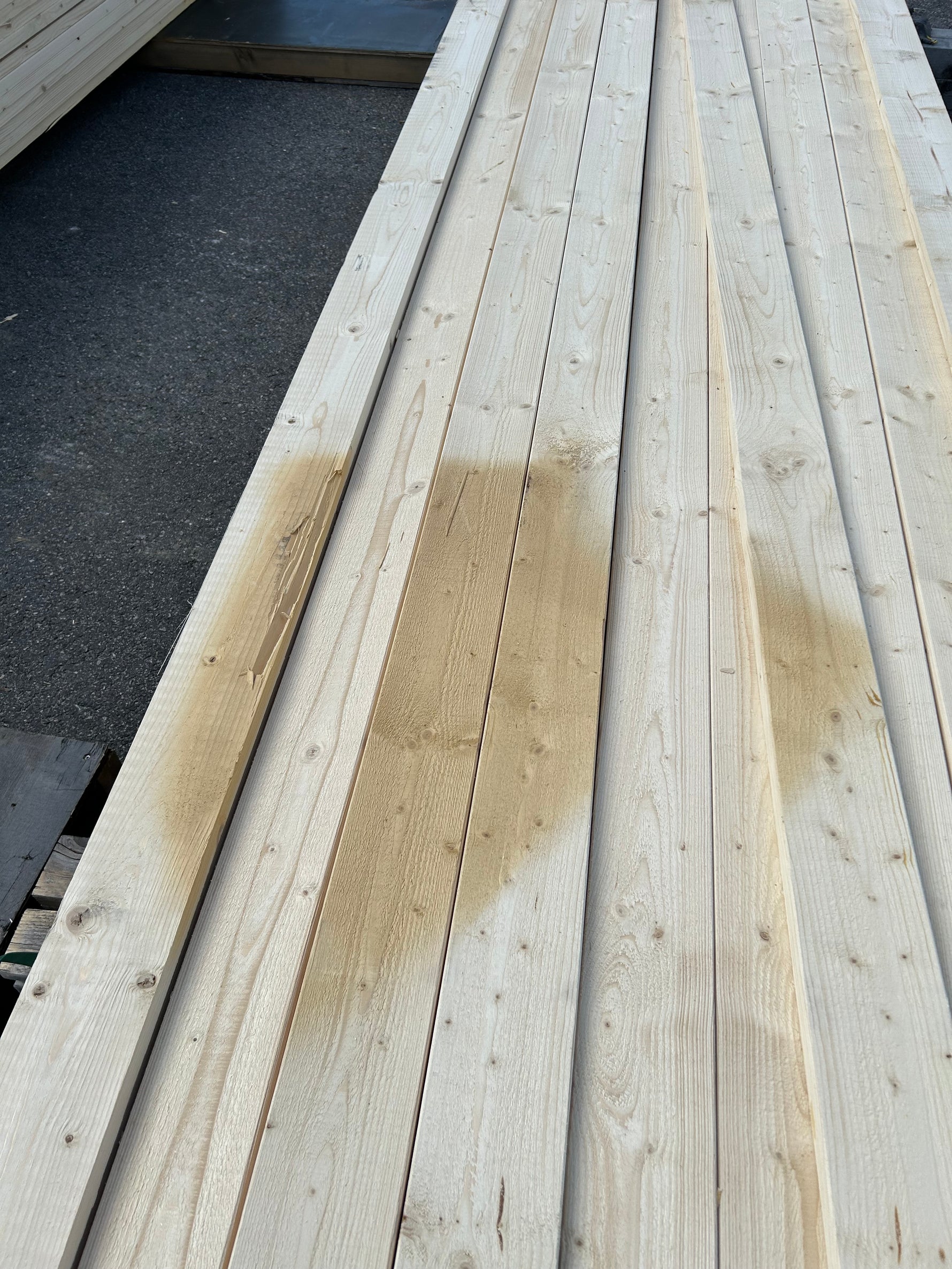 Paket Finsågade Brädor 28x120mm 4,20m 50st Obehandlade