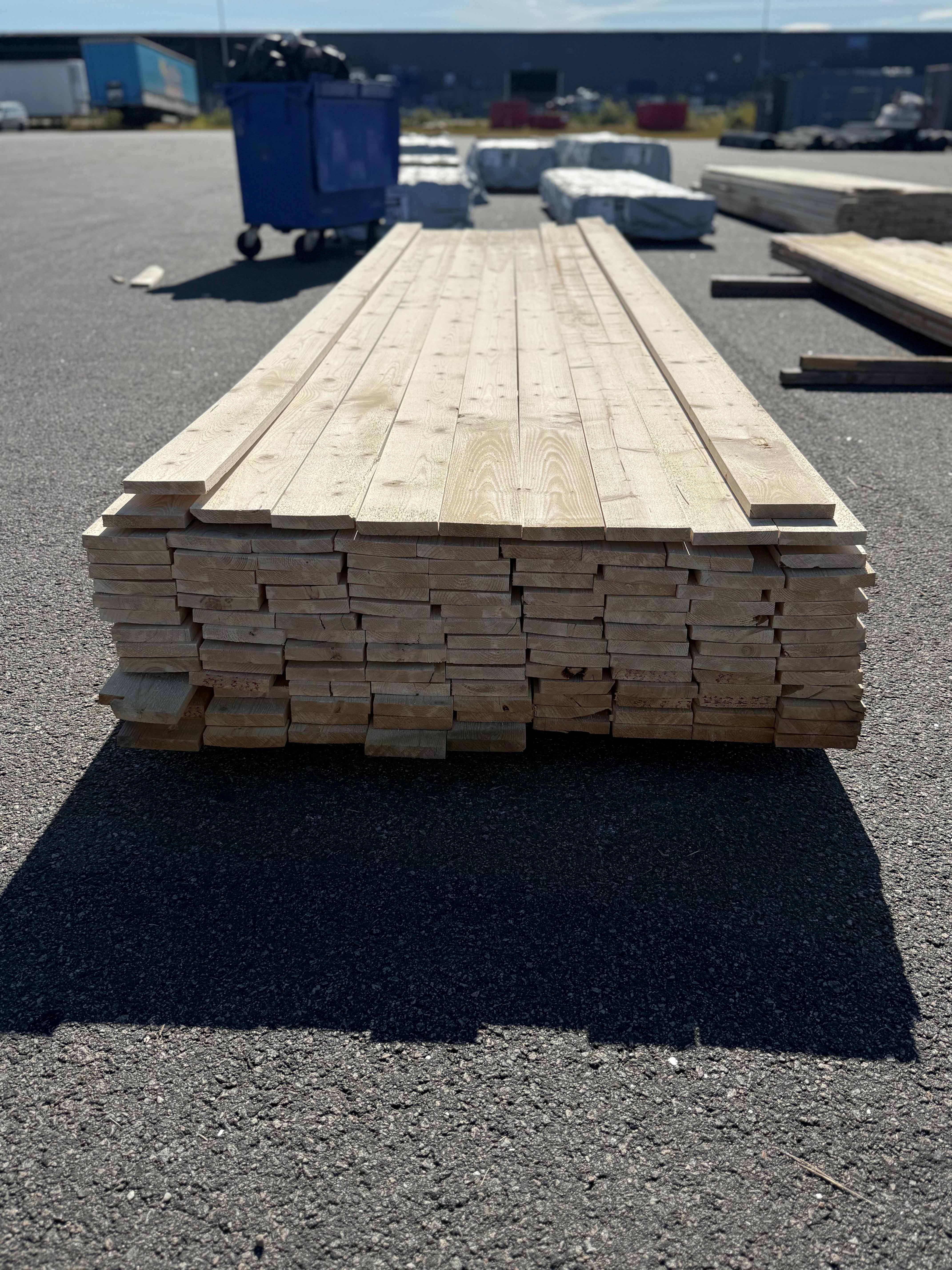 Paket Finsågad Panel 22x120mm 132st 4.20–5.40m – Andra sortering