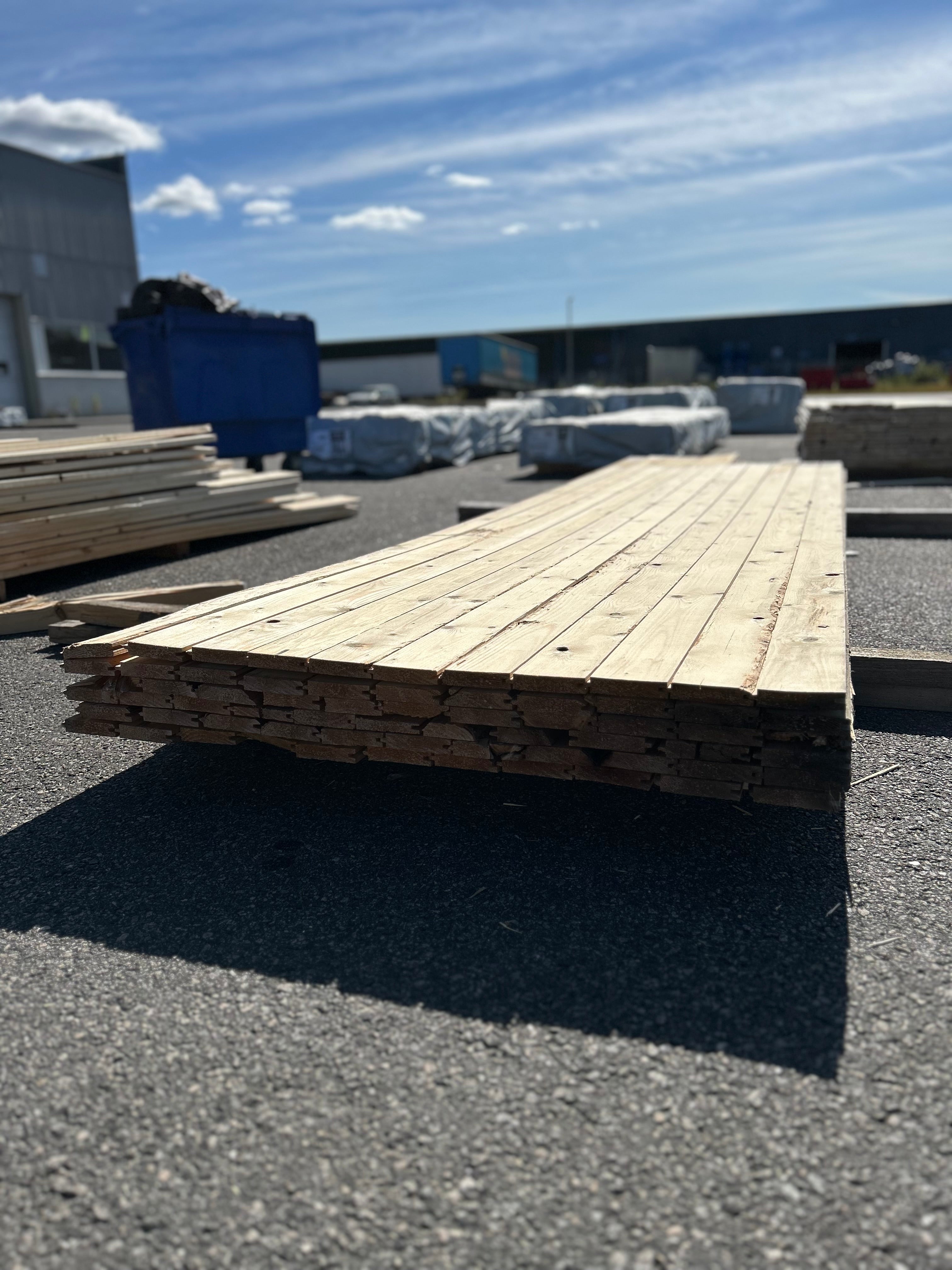Paket Råspont 20x100mm 65st 3.60–4.20m – Andra sortering