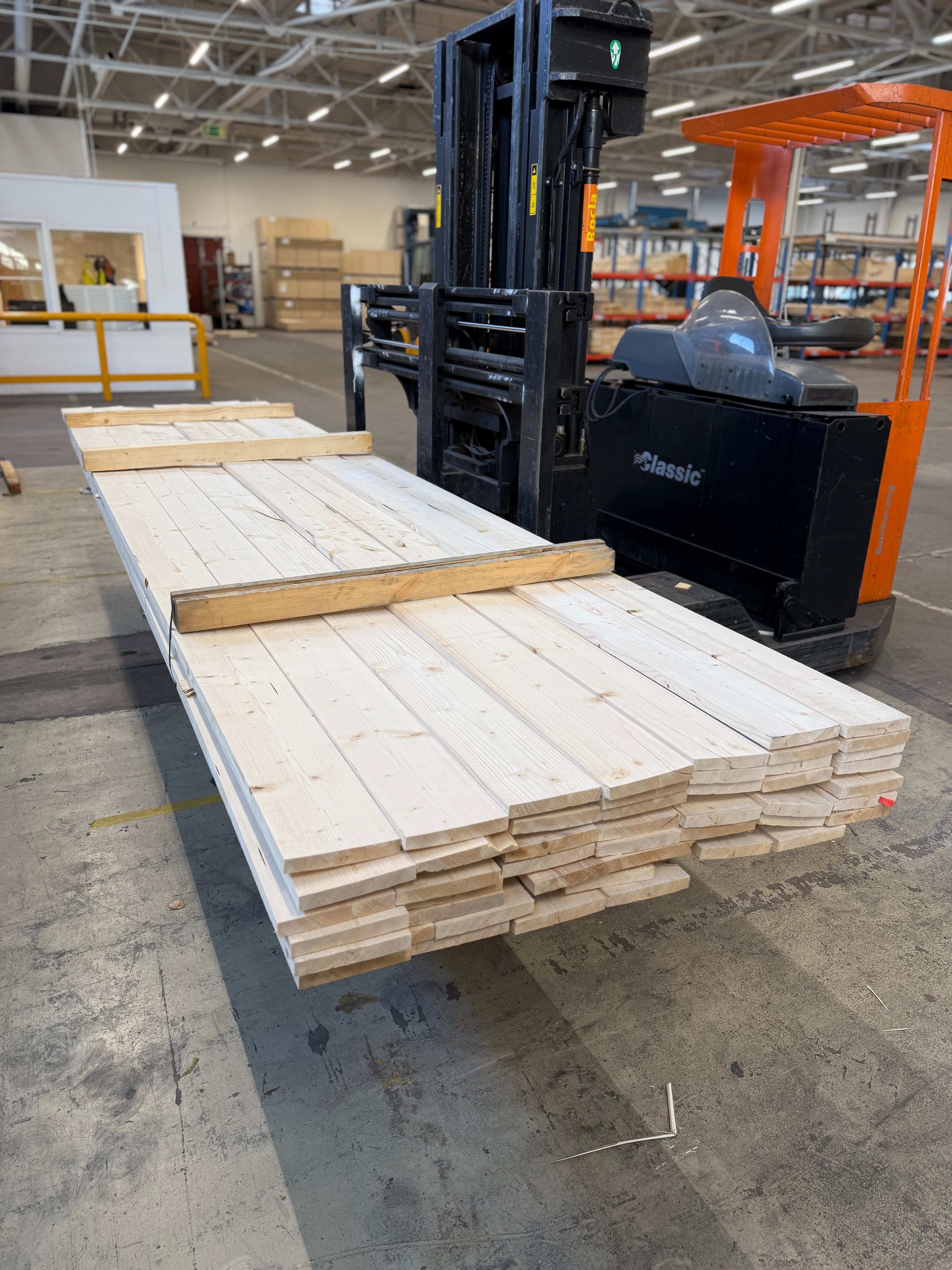 22x145mm 4.20m kan variera i tjocklek och kvalite 48st gran b-sortering