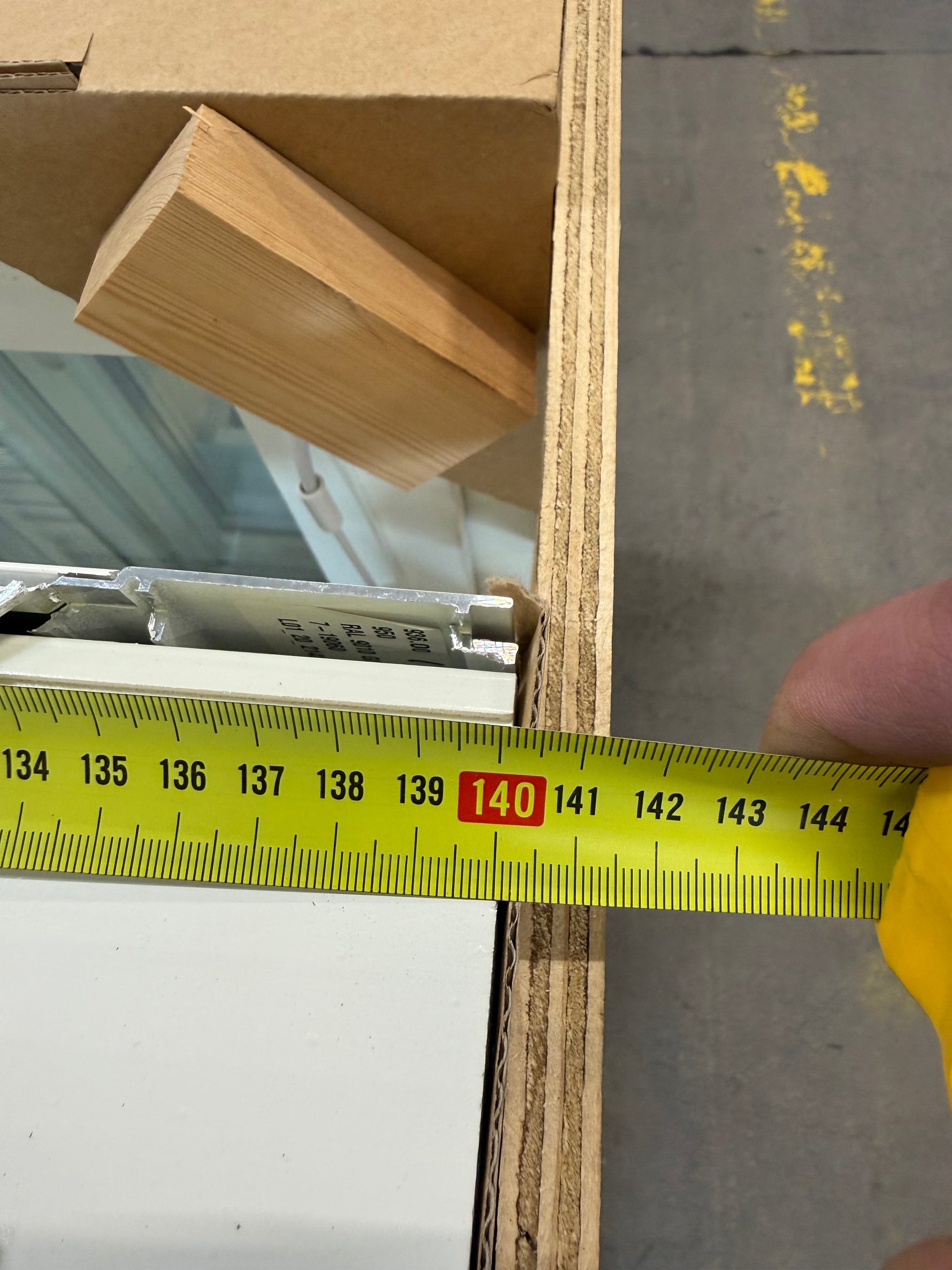 Fönster "Trarydfönster" 1400x950mm Nya/Oanvända