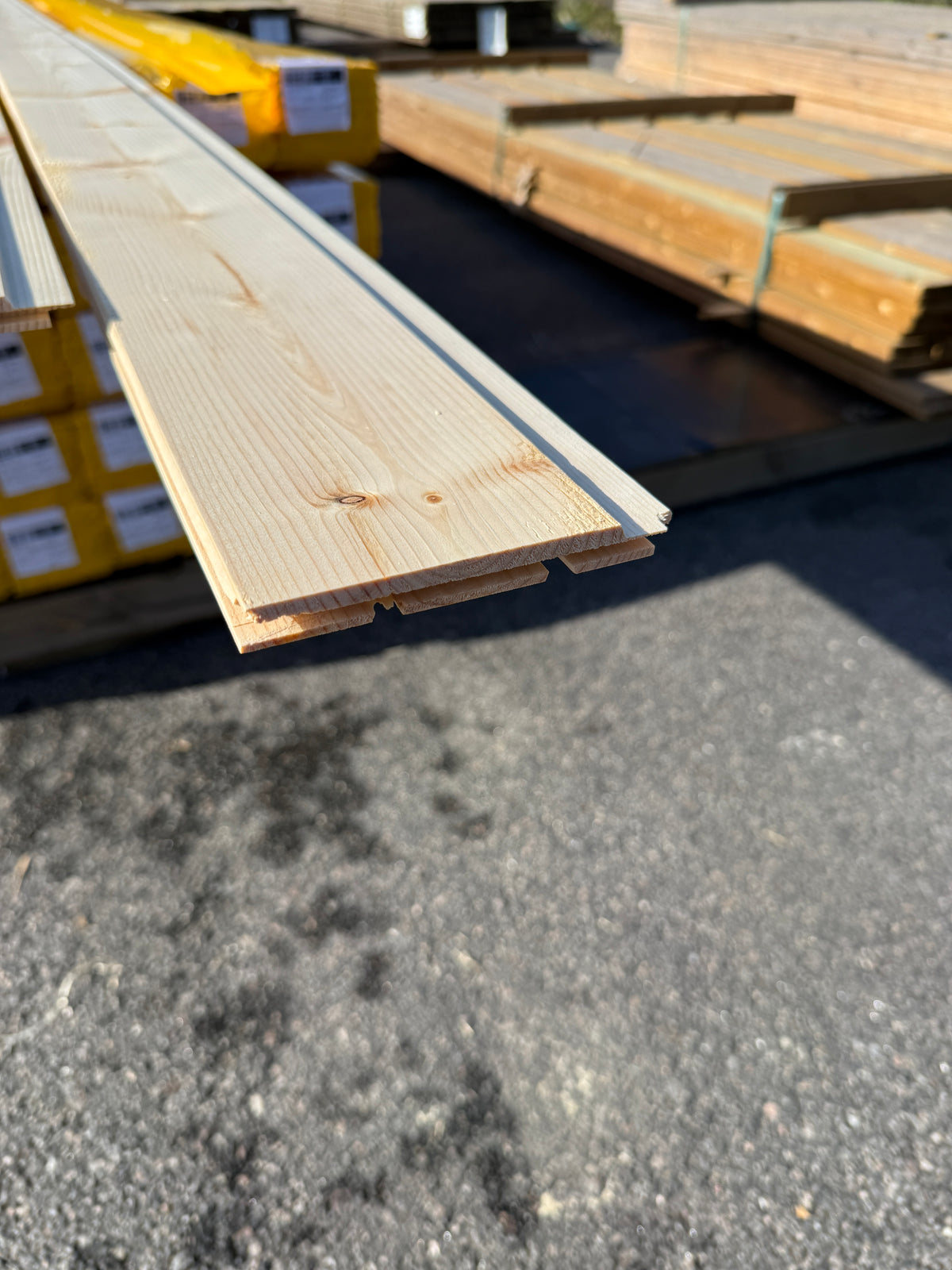 Parti Spårpanel 13x120mm 3,58m Furu – 141,7 kvm