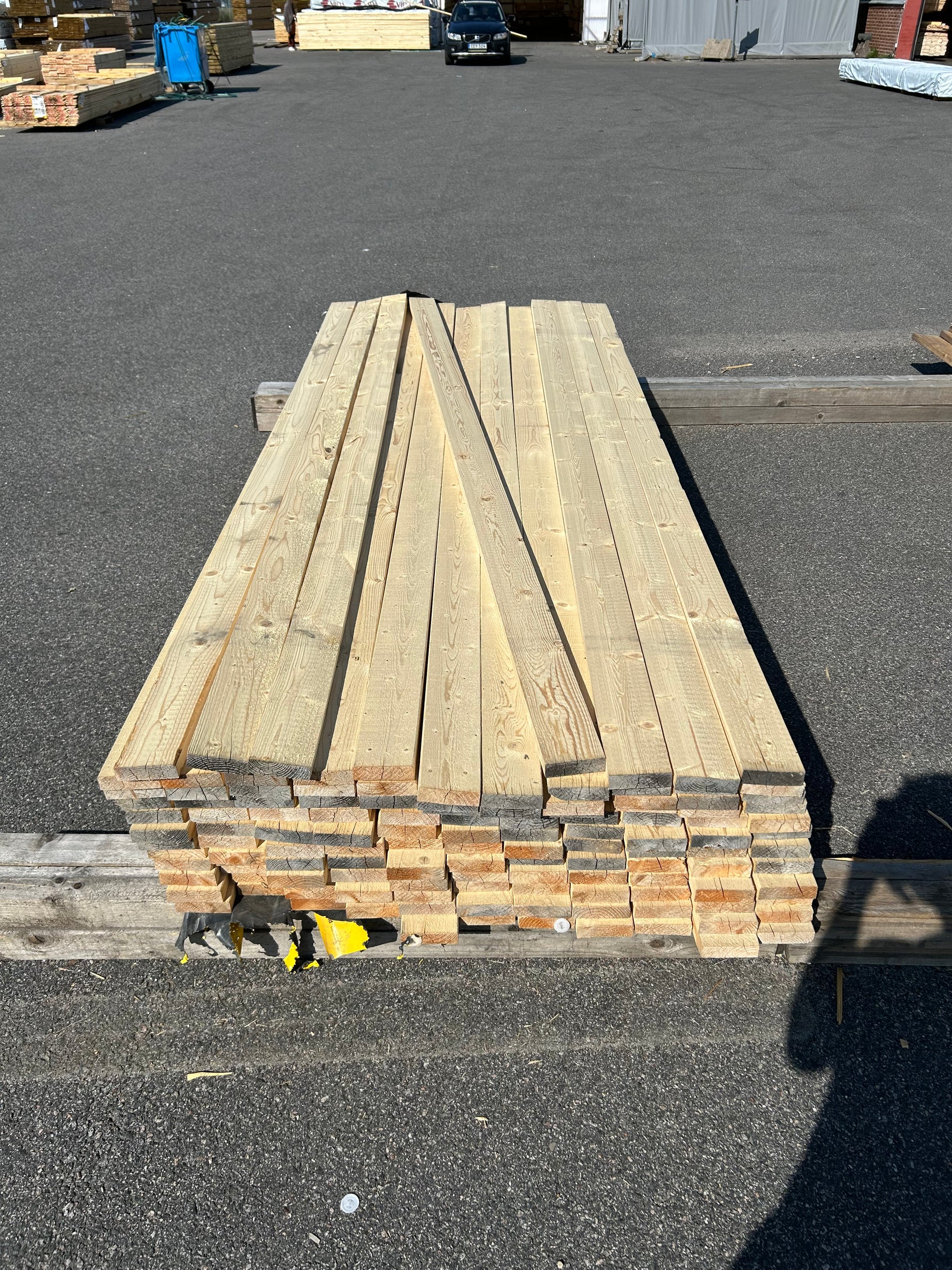 Paket Finsågade Brädor 28x95mm – 2,70 m – 128 st
