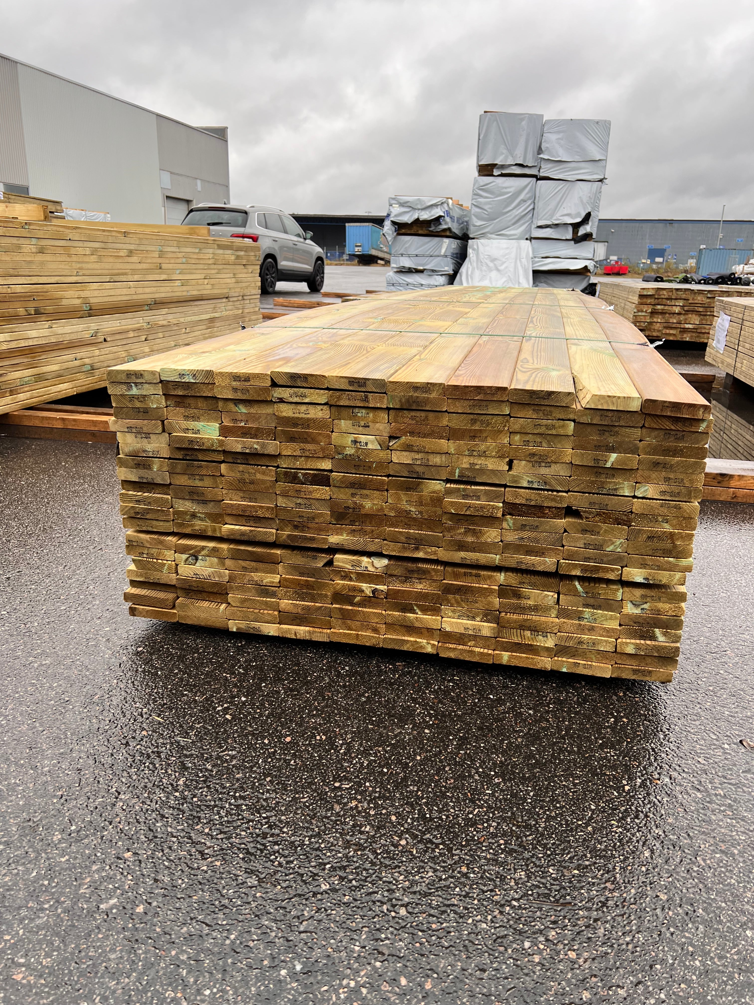 Paket Trall Tryckimpregnerad 22x95mm – 200 st 4.80m B-sort