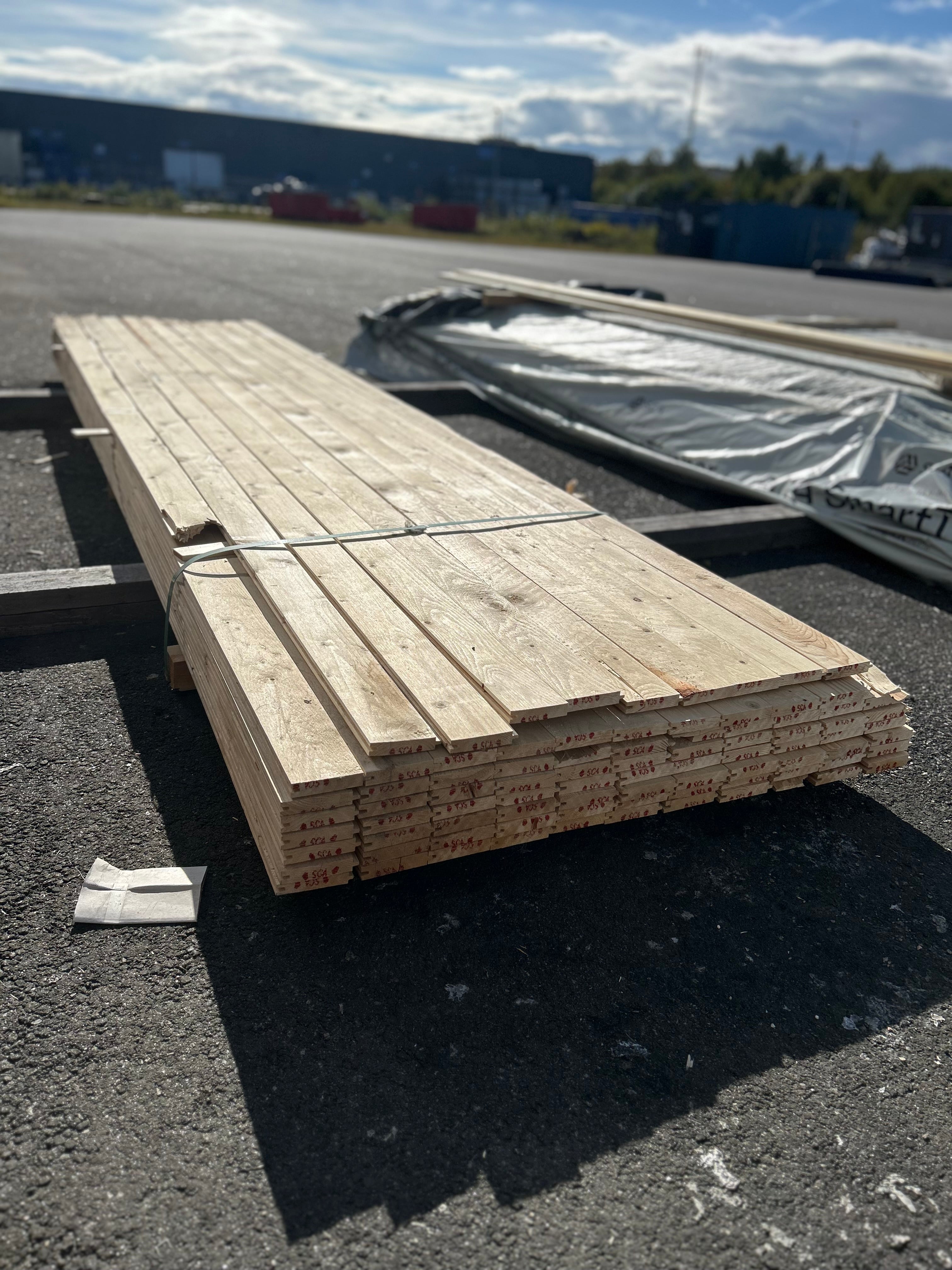 Paket Råspont 22x120mm 87st 4.20m – Andra sortering
