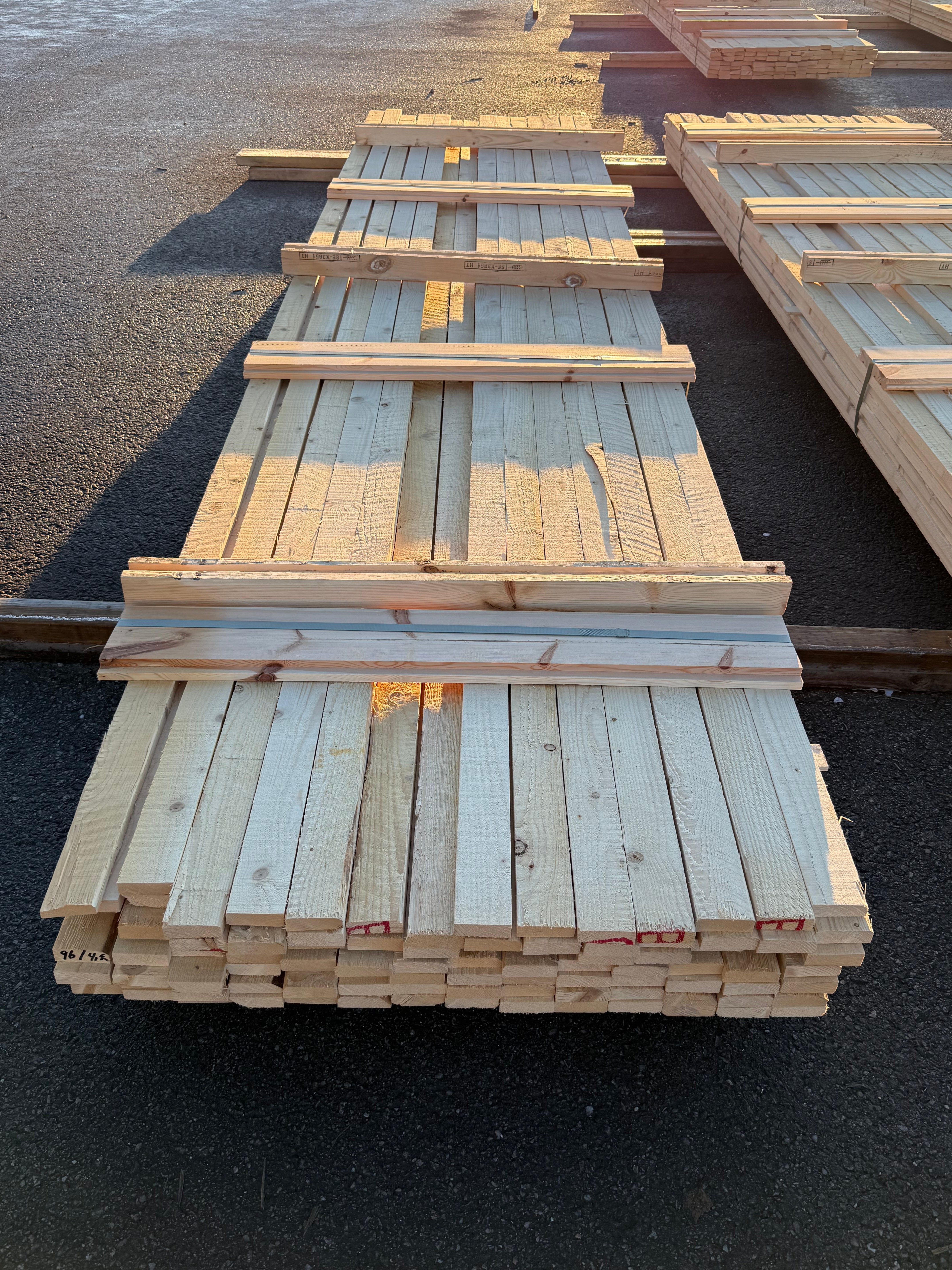 Paket Brädor 19x63mm – 96 st (4,20 m, gran, ohyvlad/råsågad)