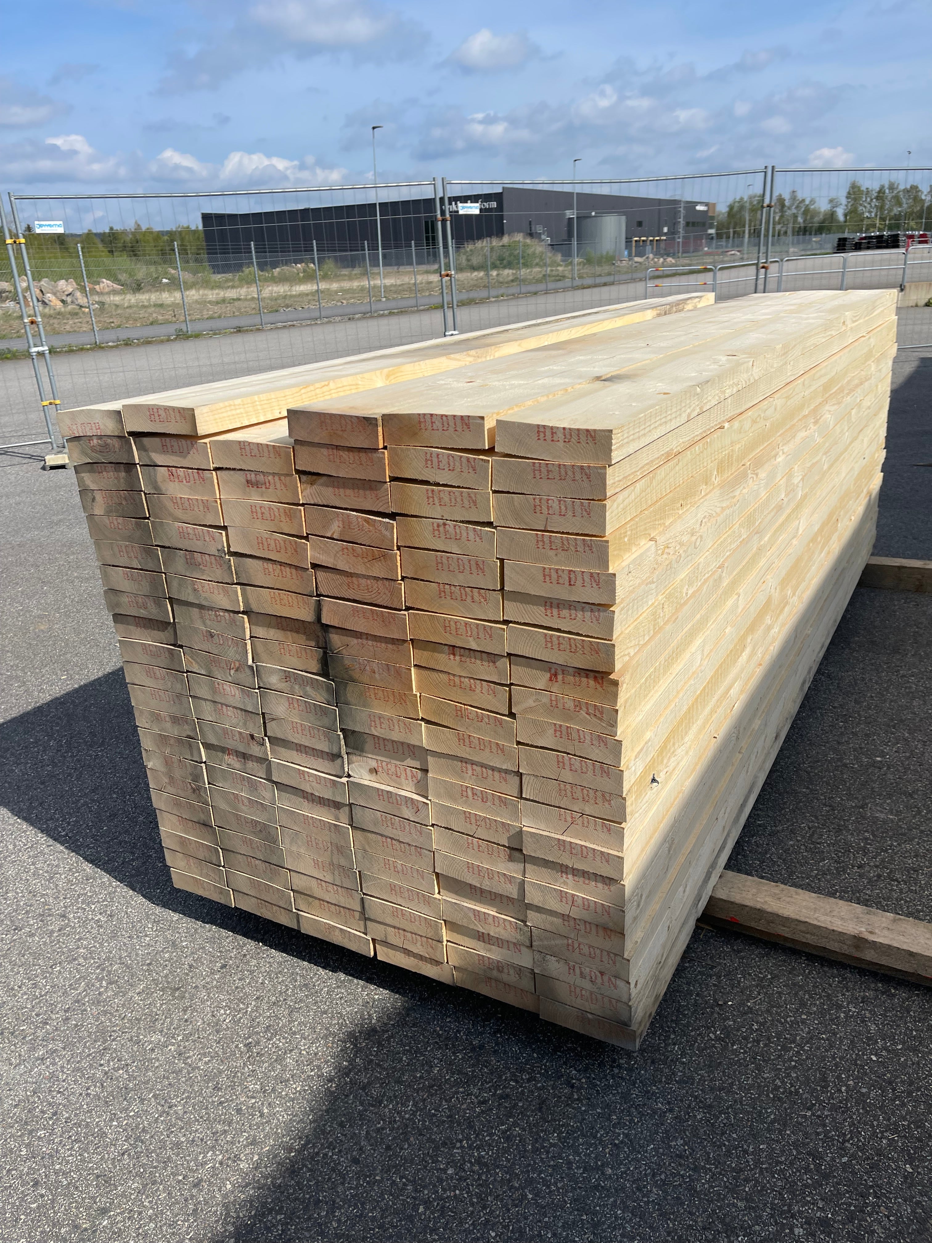Paket Reglar Ohyvlade 47x175 mm – 3,00 m – 125 st – Obehandlad Mögel