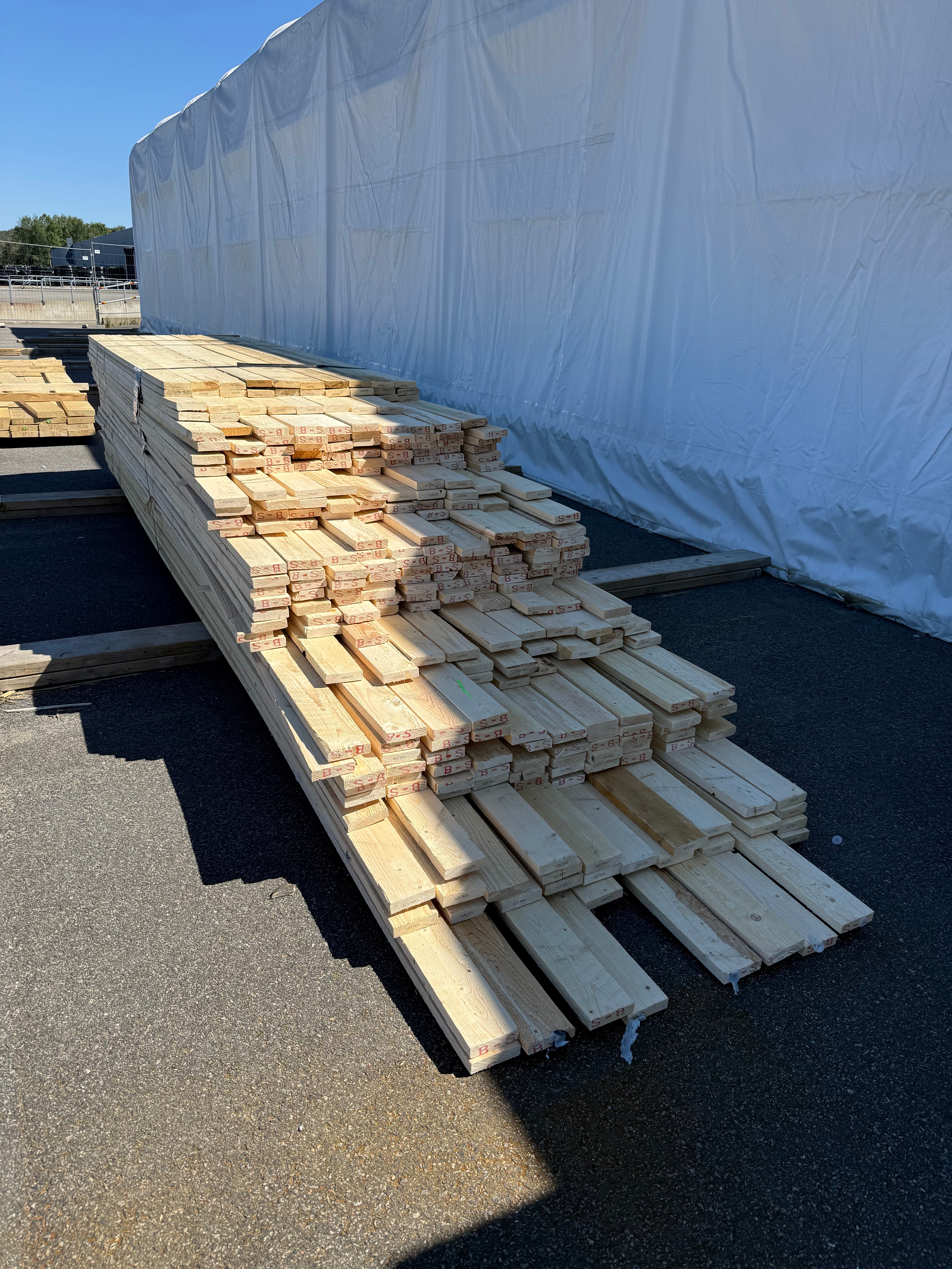 Paket brädor 25x100 1255 Lpm