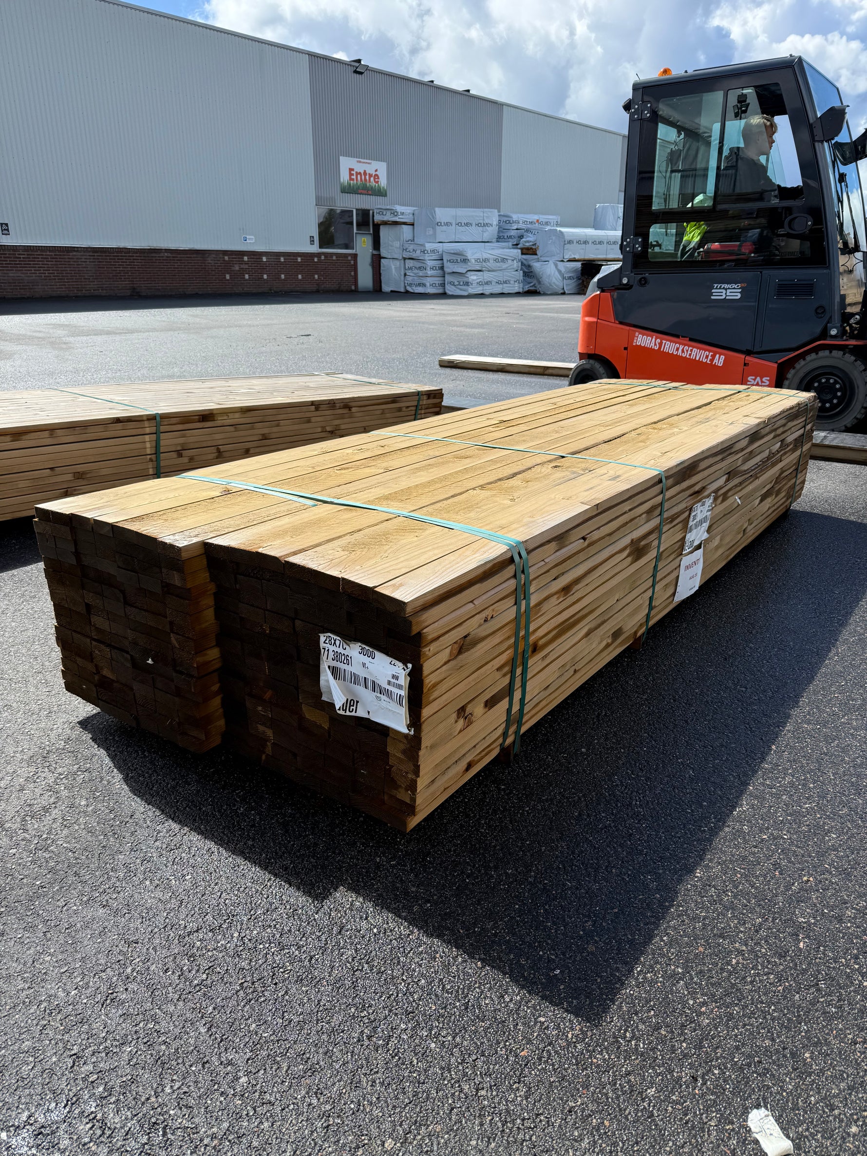 Tryckimpregnerad Staketribba 28x70mm, 3.0m (Säljs per styck)