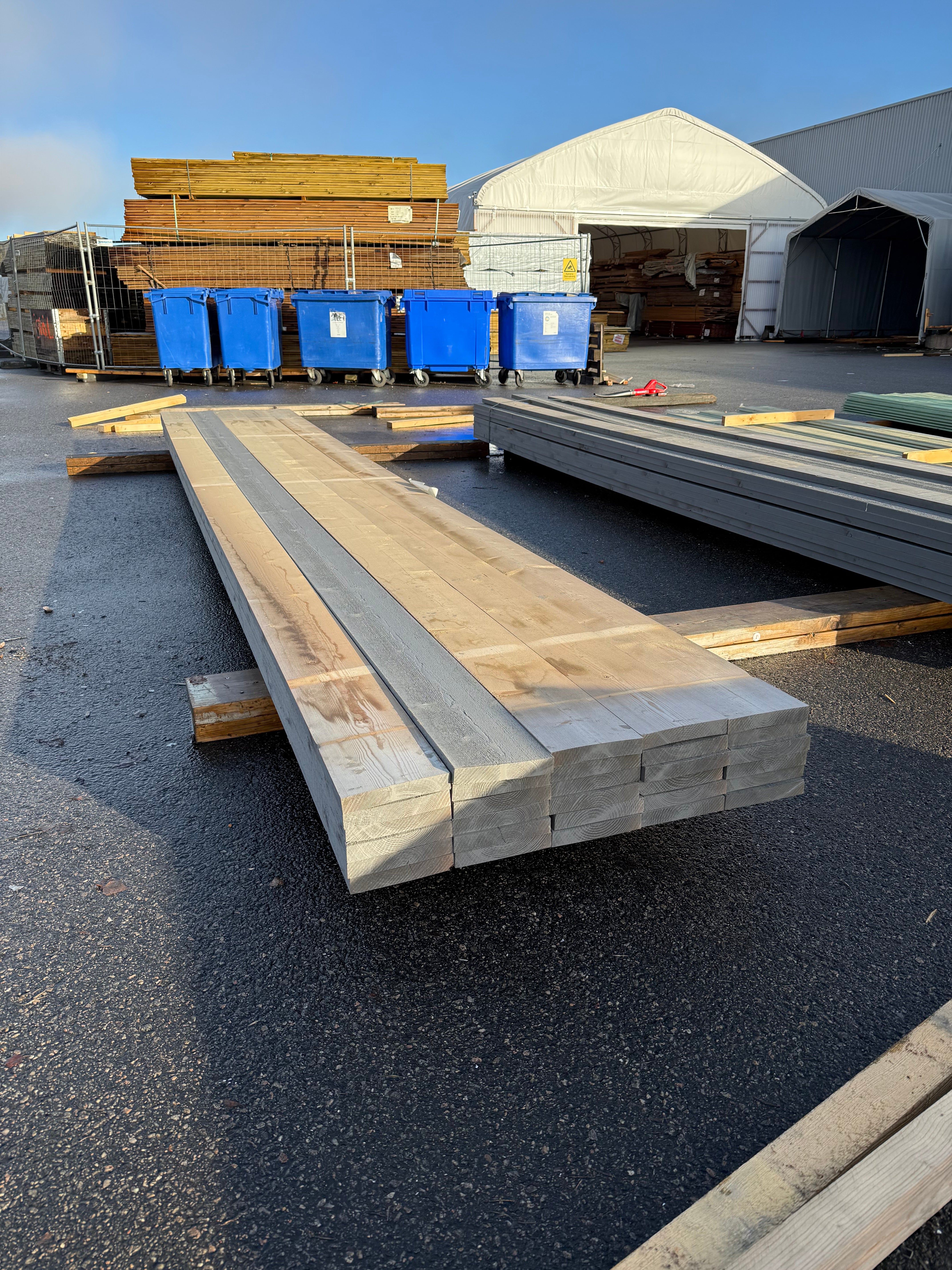 Paket Finsågad Panel 28x170 mm – 30 st (5,40 m, Målad NCS S 6500-N)