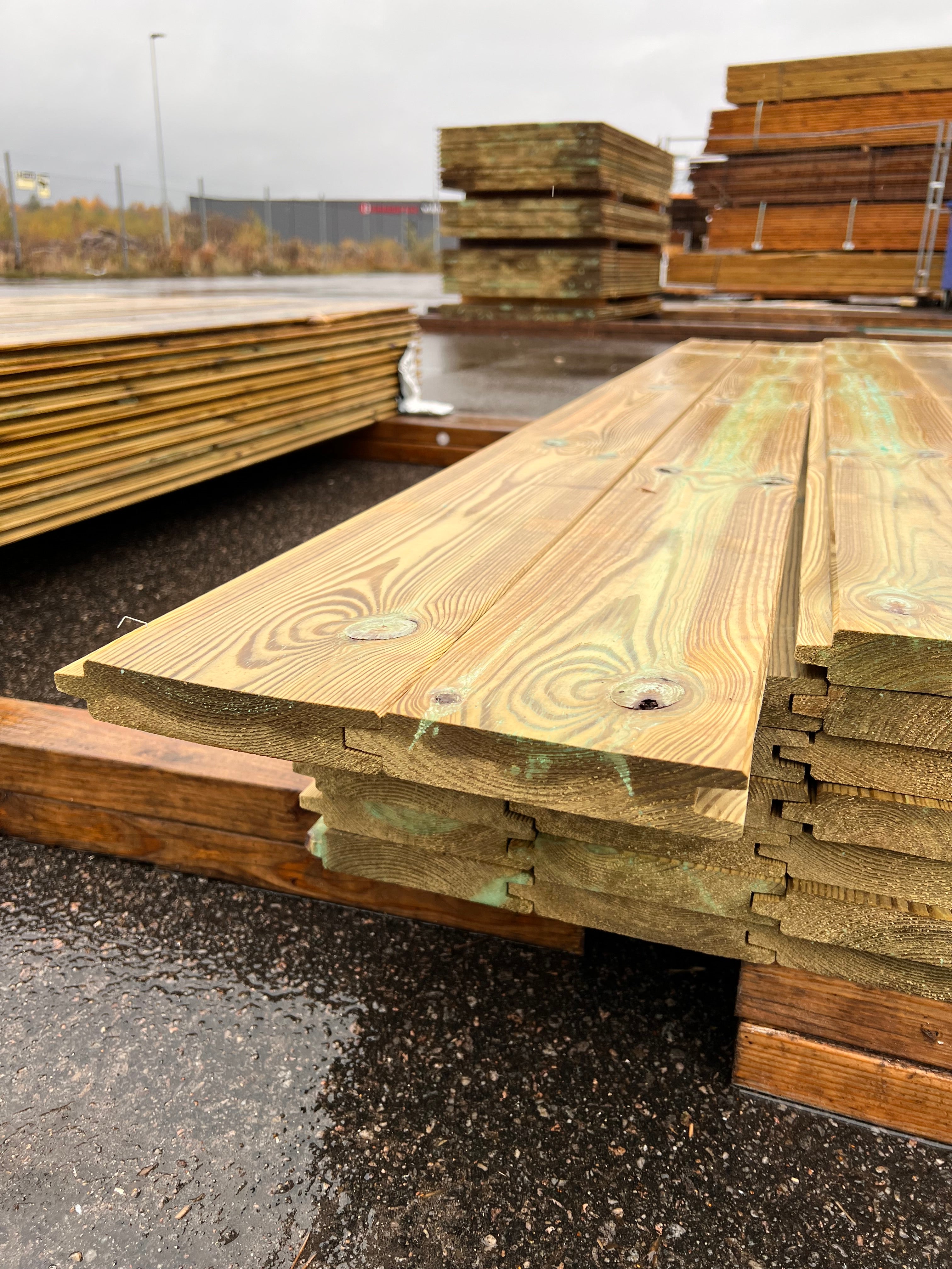Paket Spontad Panel Hyvlad 27x145mm – 56 st 2.0m Tryckimpregnerad