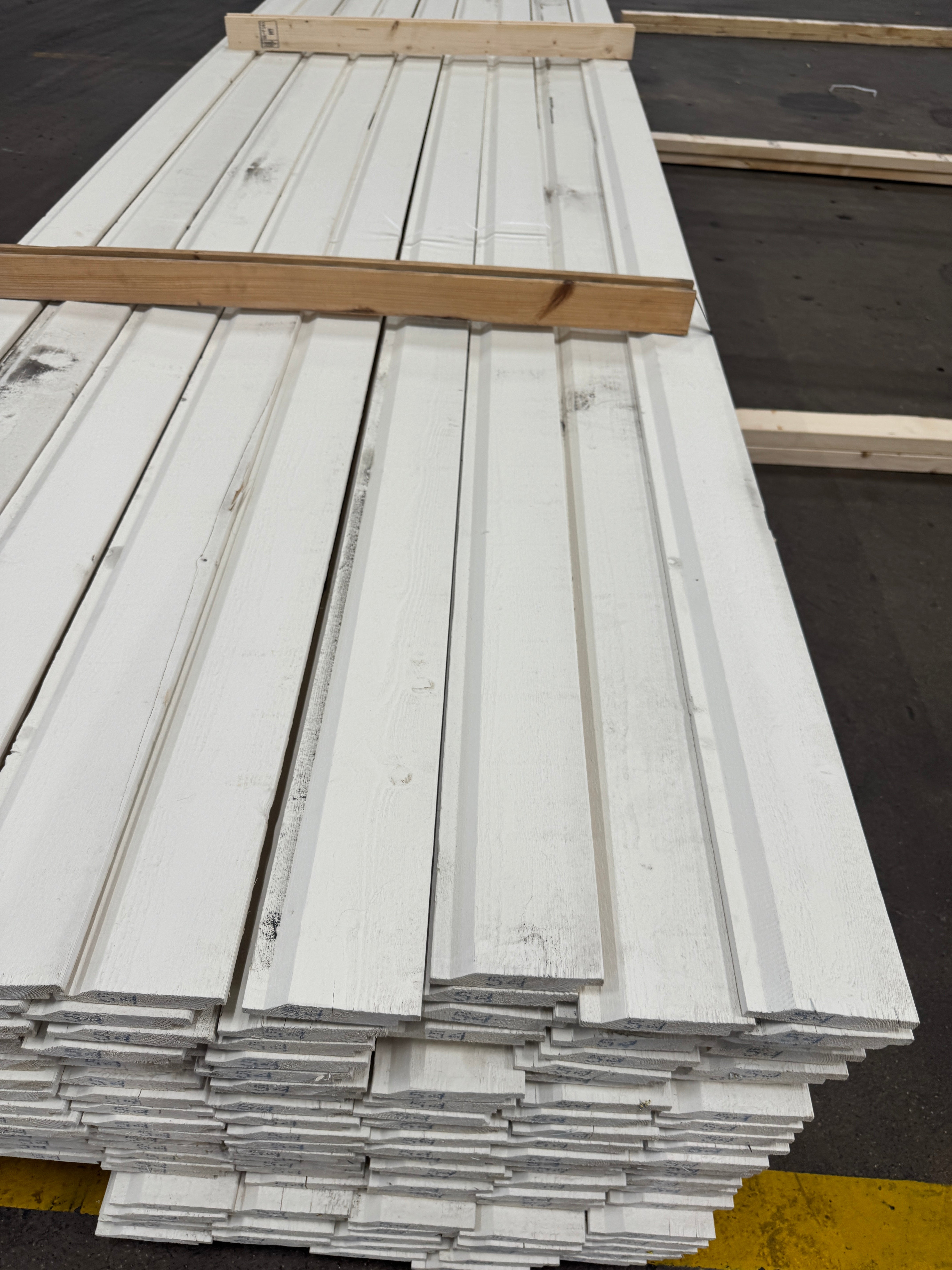 Paket Ytterpanel Enkelfas Halvspont 22x120mm – 164 st (4,80–5,40 m, gran, vitmålad)
