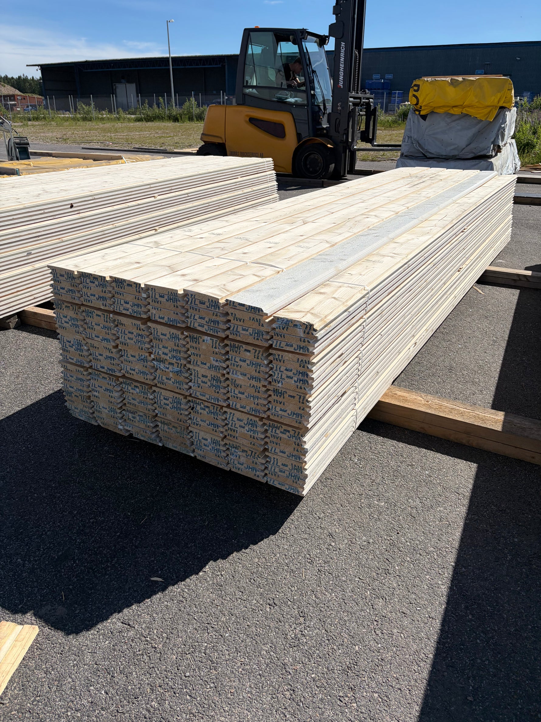 Paket Ytterpanel Dubbelfas Halvspont 22x145mm, 174st 4.20m Grundmålad Vit