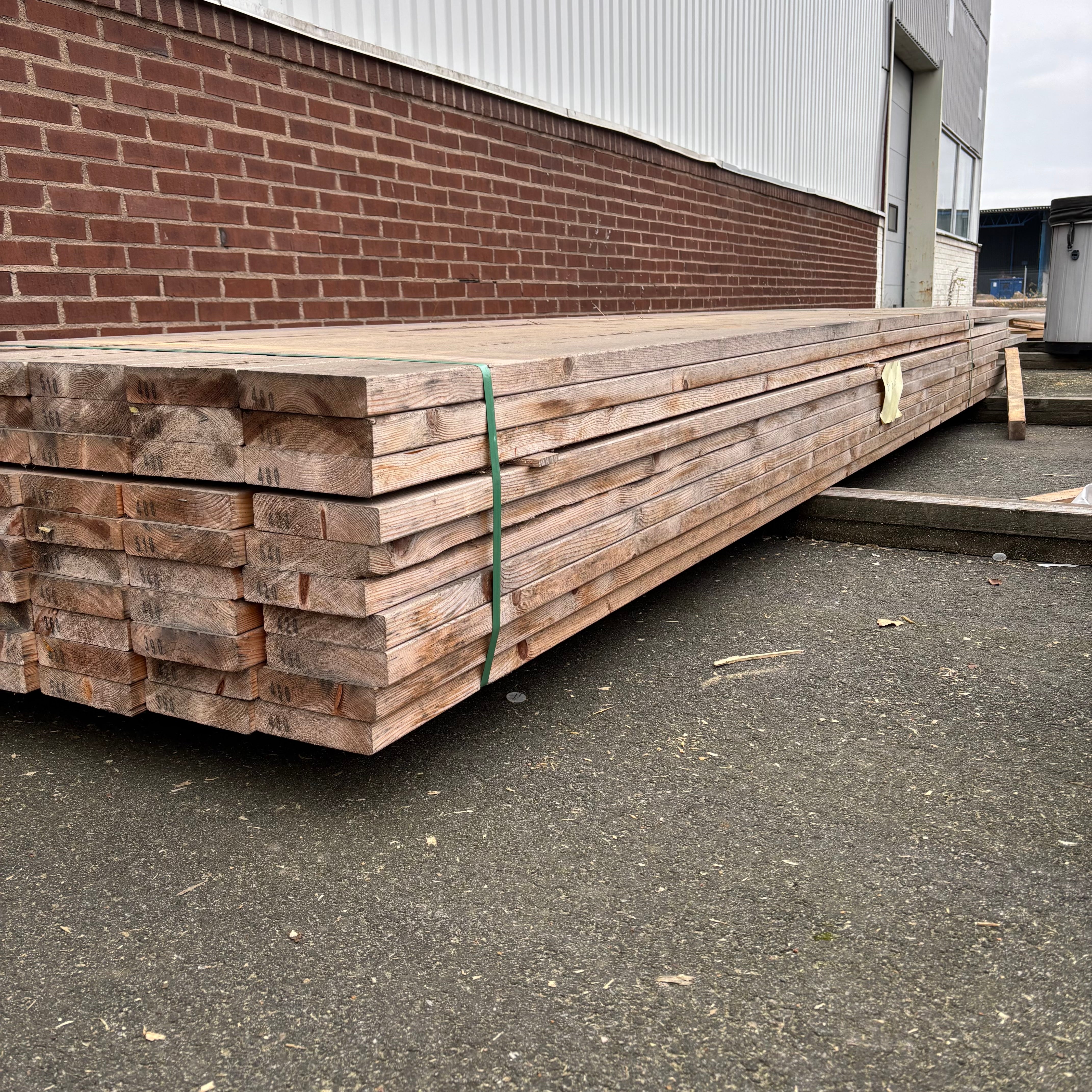 Paket Brädor Rundhyvlad 34x145mm – 70 st (3,6–5,4 m, Obehandlad Gran)