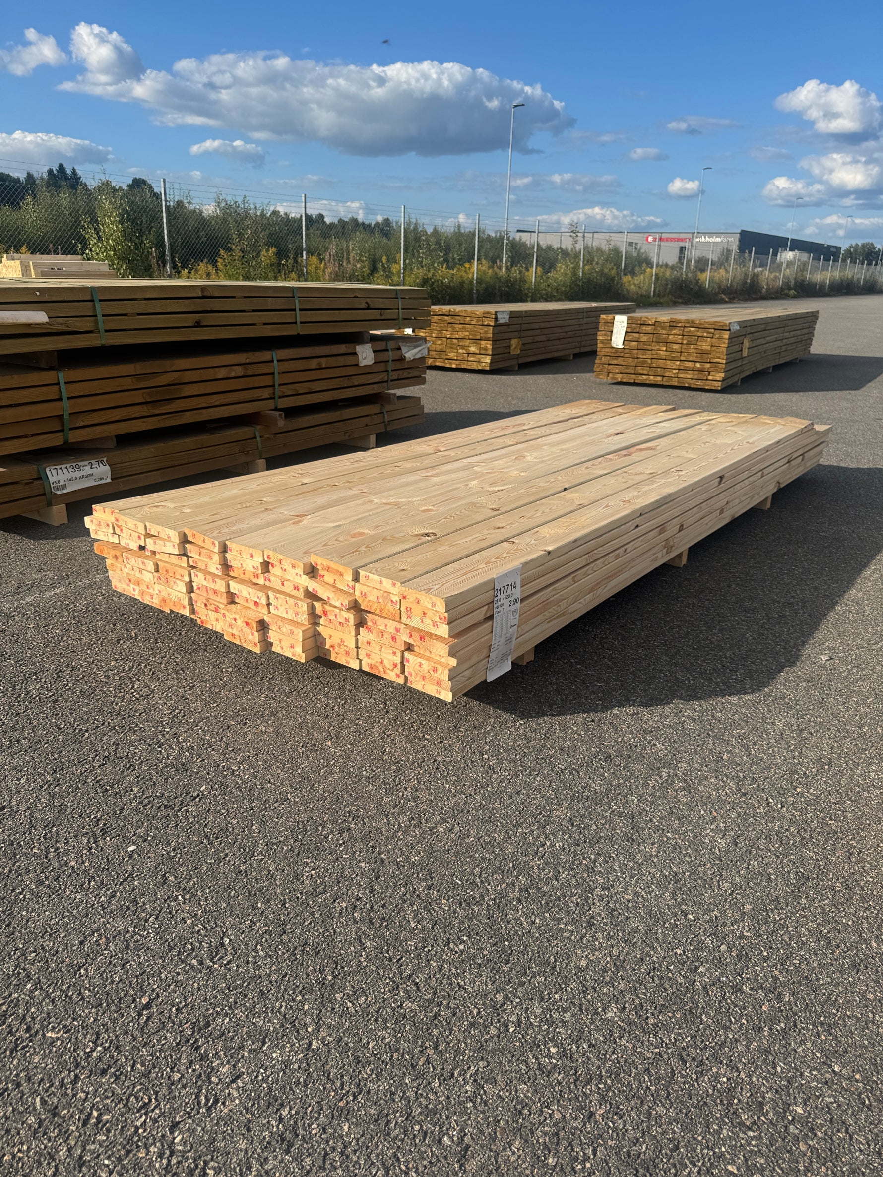 Paket Hyvlad 28x120 – 71st – 2.70–3.00 m – ANDRASORTERING