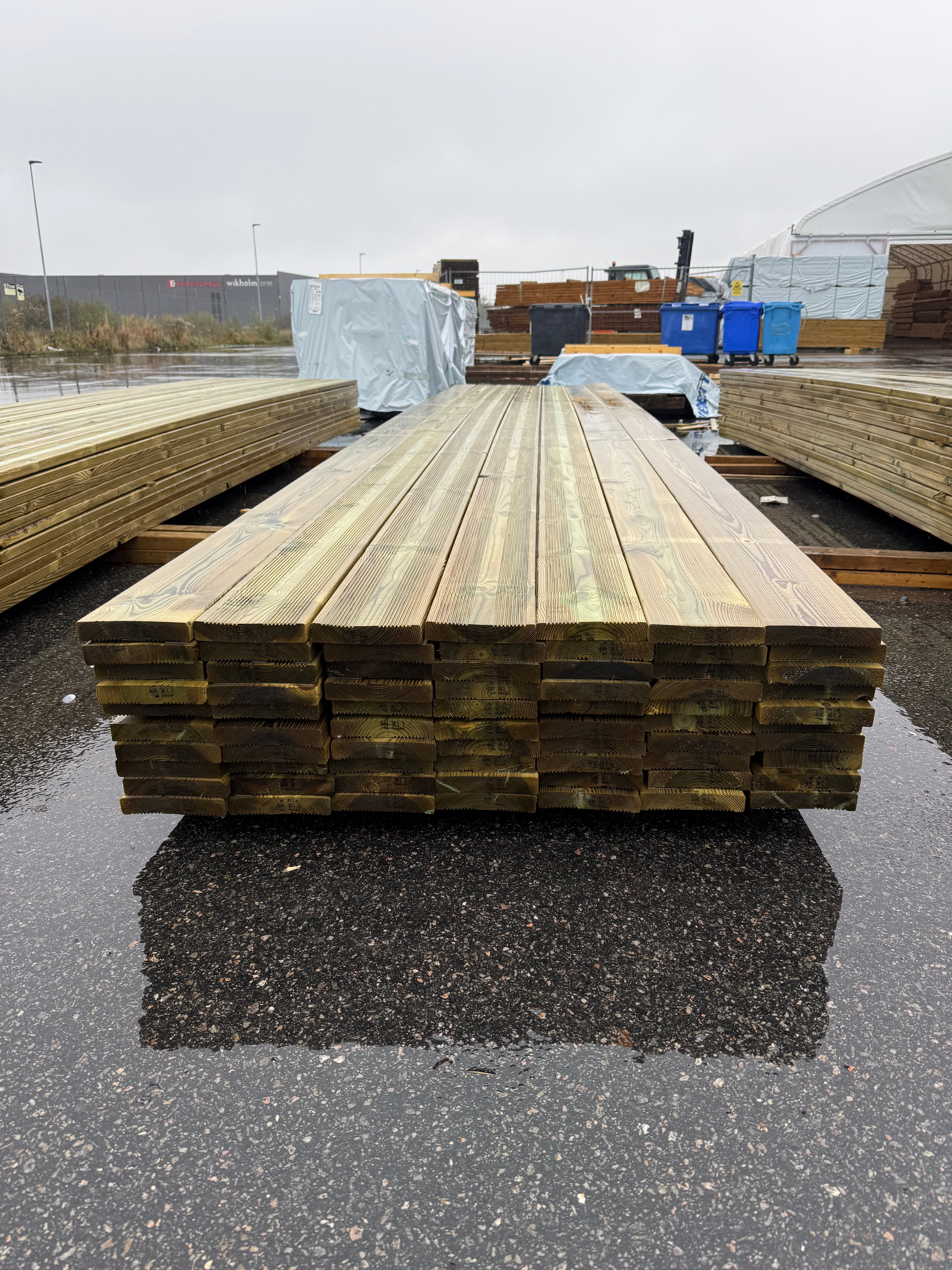 Paket Tryckimpregnerad Rillad Trall 27x145mm 5.40m- 70st (B-Sortering)