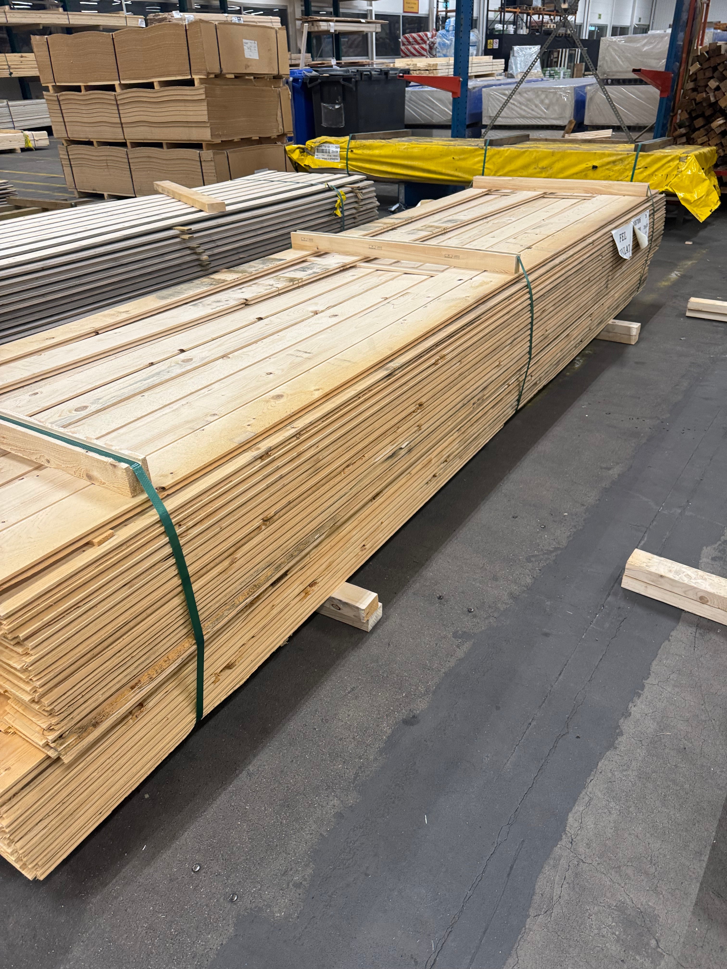 Paket Råspont 20x120mm – 220 st  3,90 m Felhyvlad