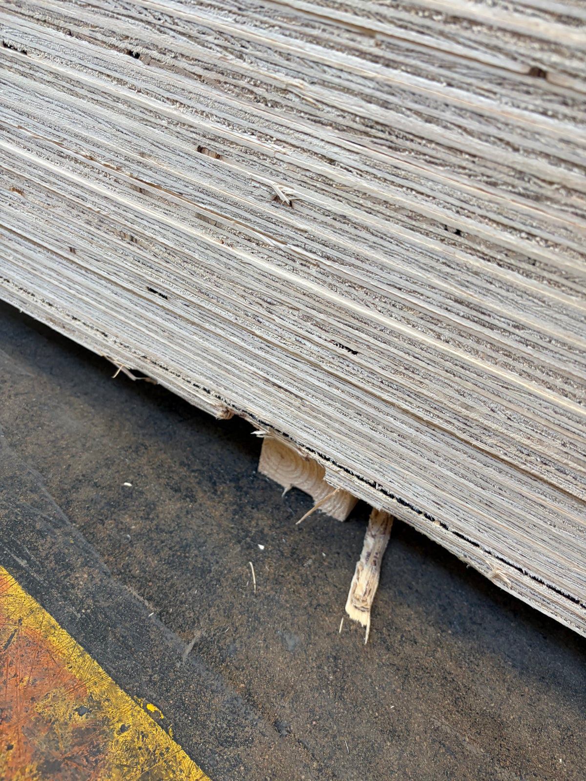 Paket Konstruktionsplywood 12×1200×2400 mm – 21 st